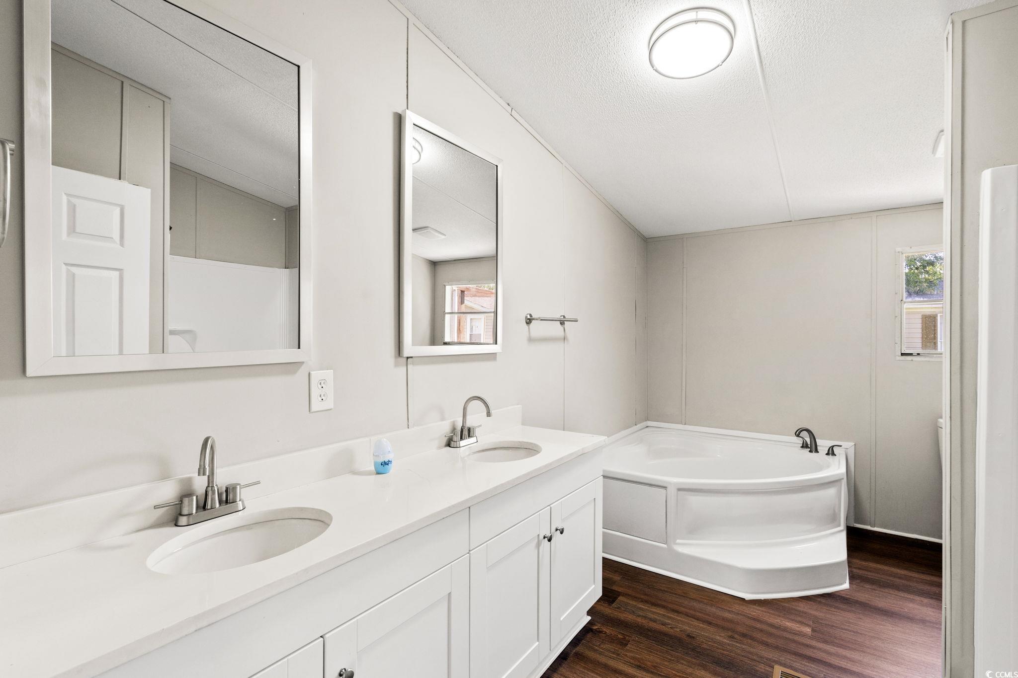 4387 Bayberry Dr. Property Photo 15