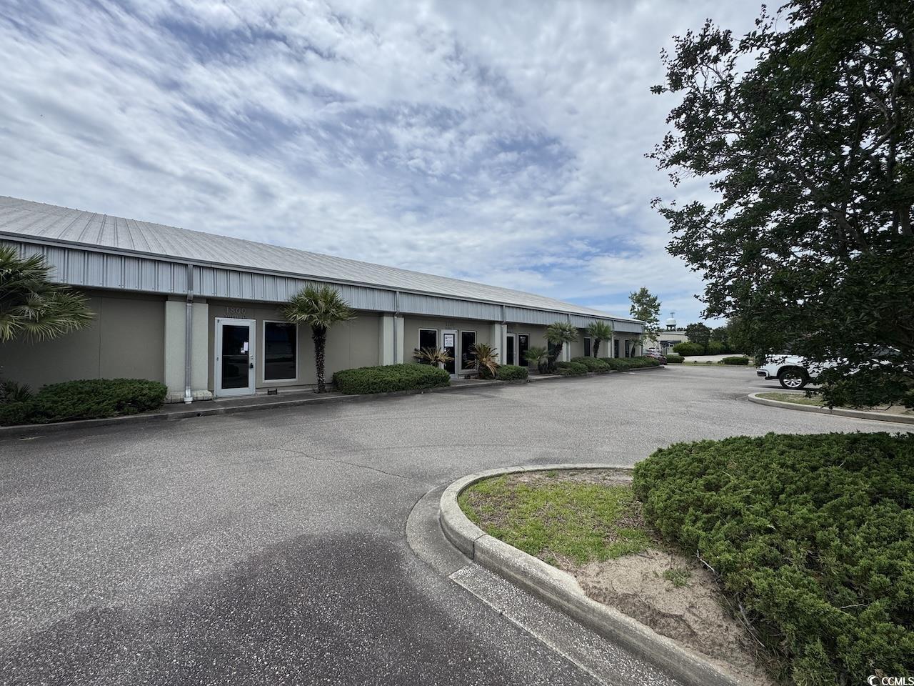 1800 Husted Rd. Property Photo 4