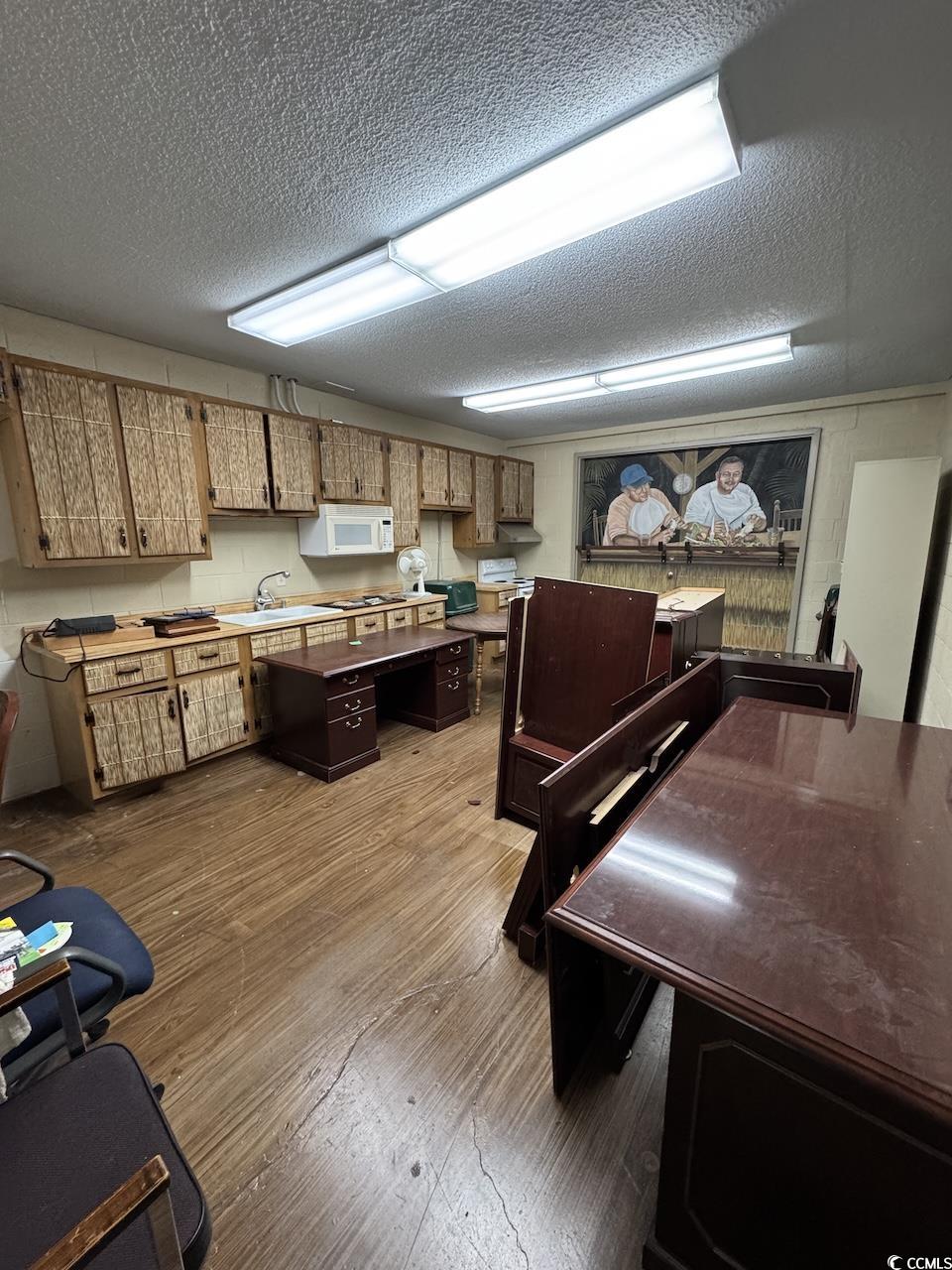 1800 Husted Rd. Property Photo 23