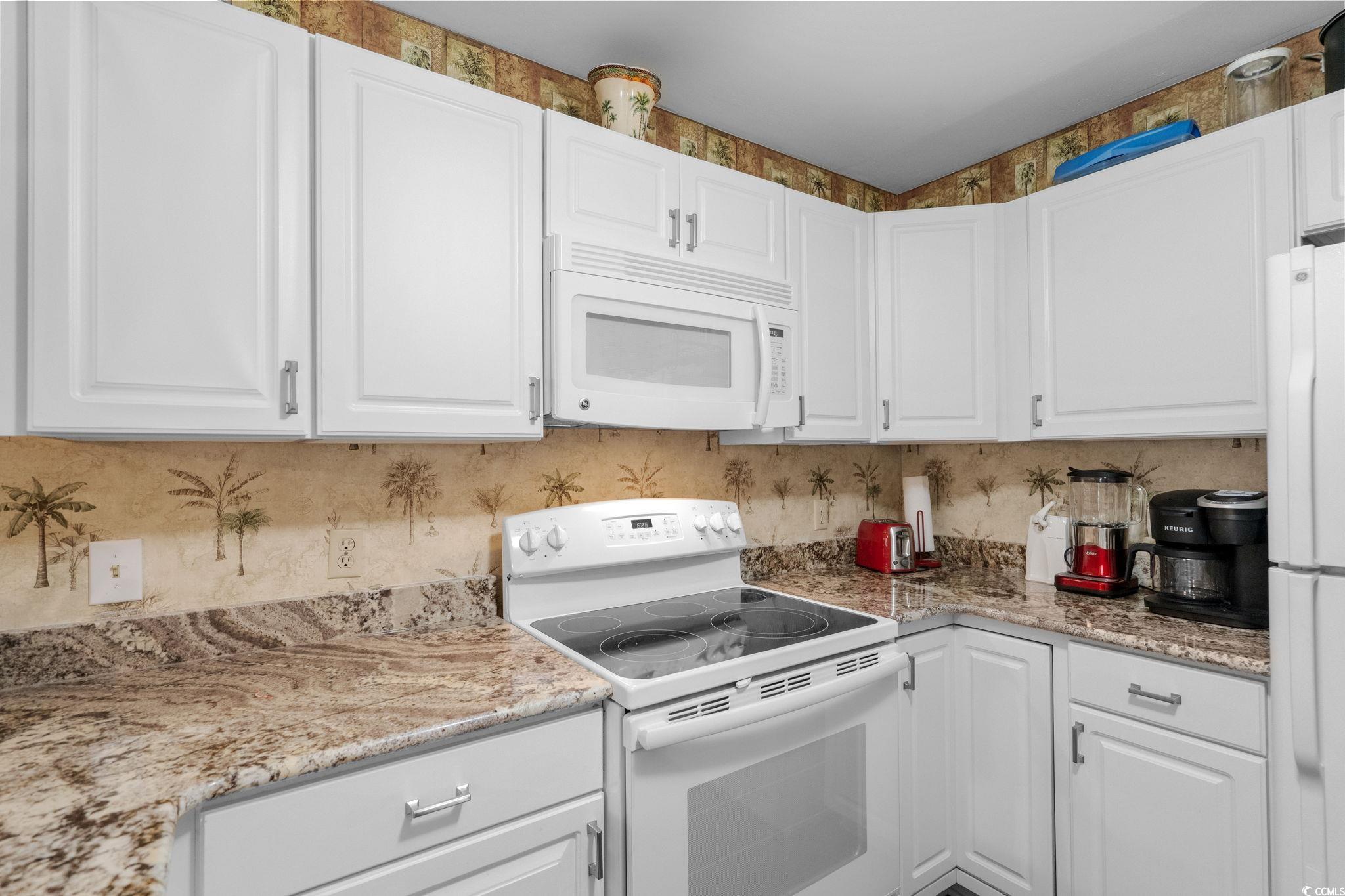 9501 Shore Dr. Property Photo 15