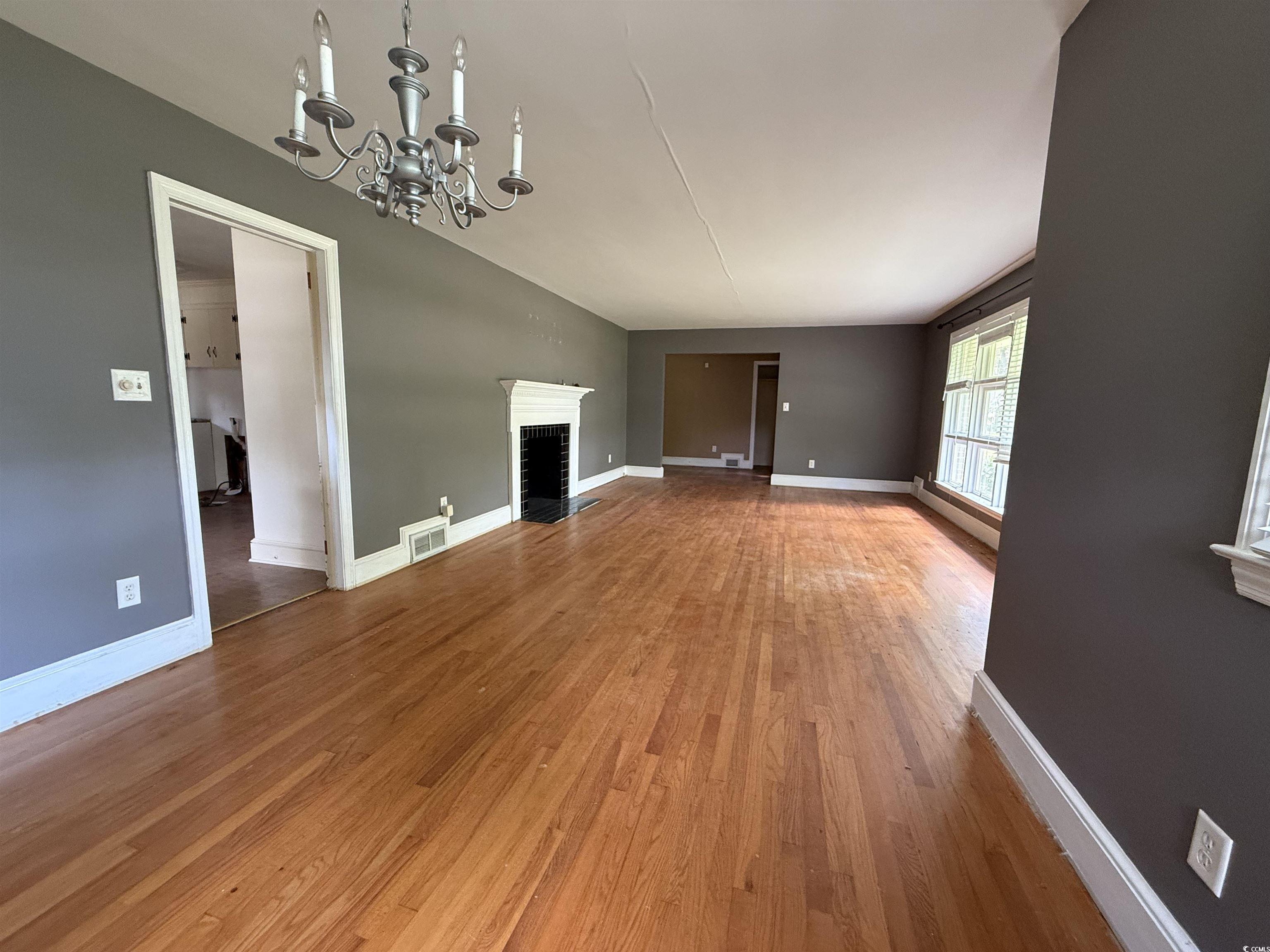 200 Magnolia St. Property Photo 7