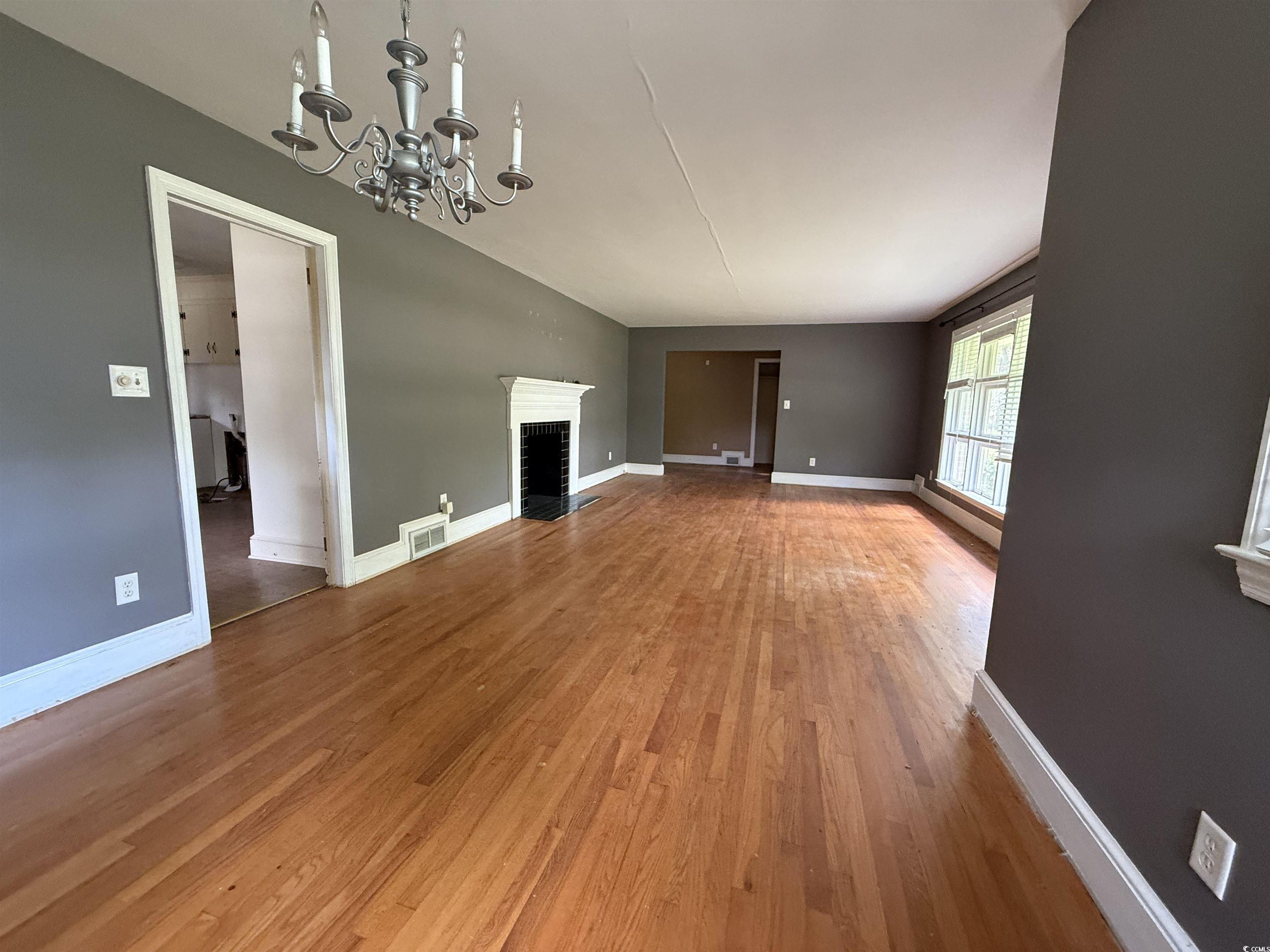 200 Magnolia St. Property Photo 8