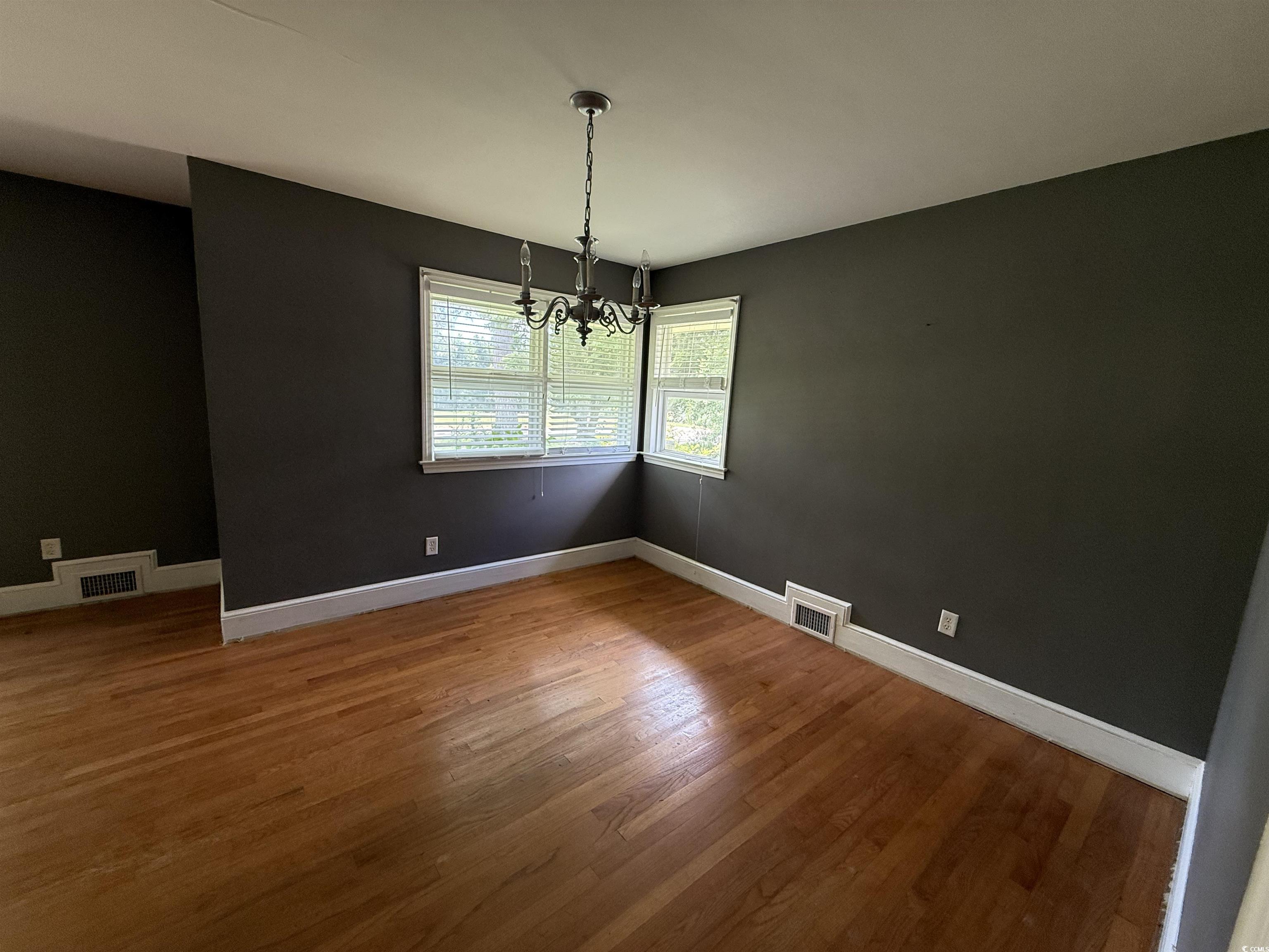 200 Magnolia St. Property Photo 10