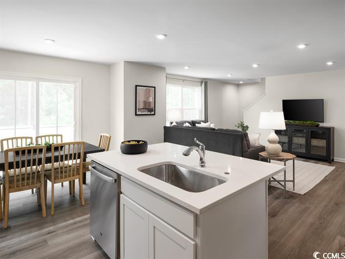 1100 Oak Meadow Dr. Property Photo 4