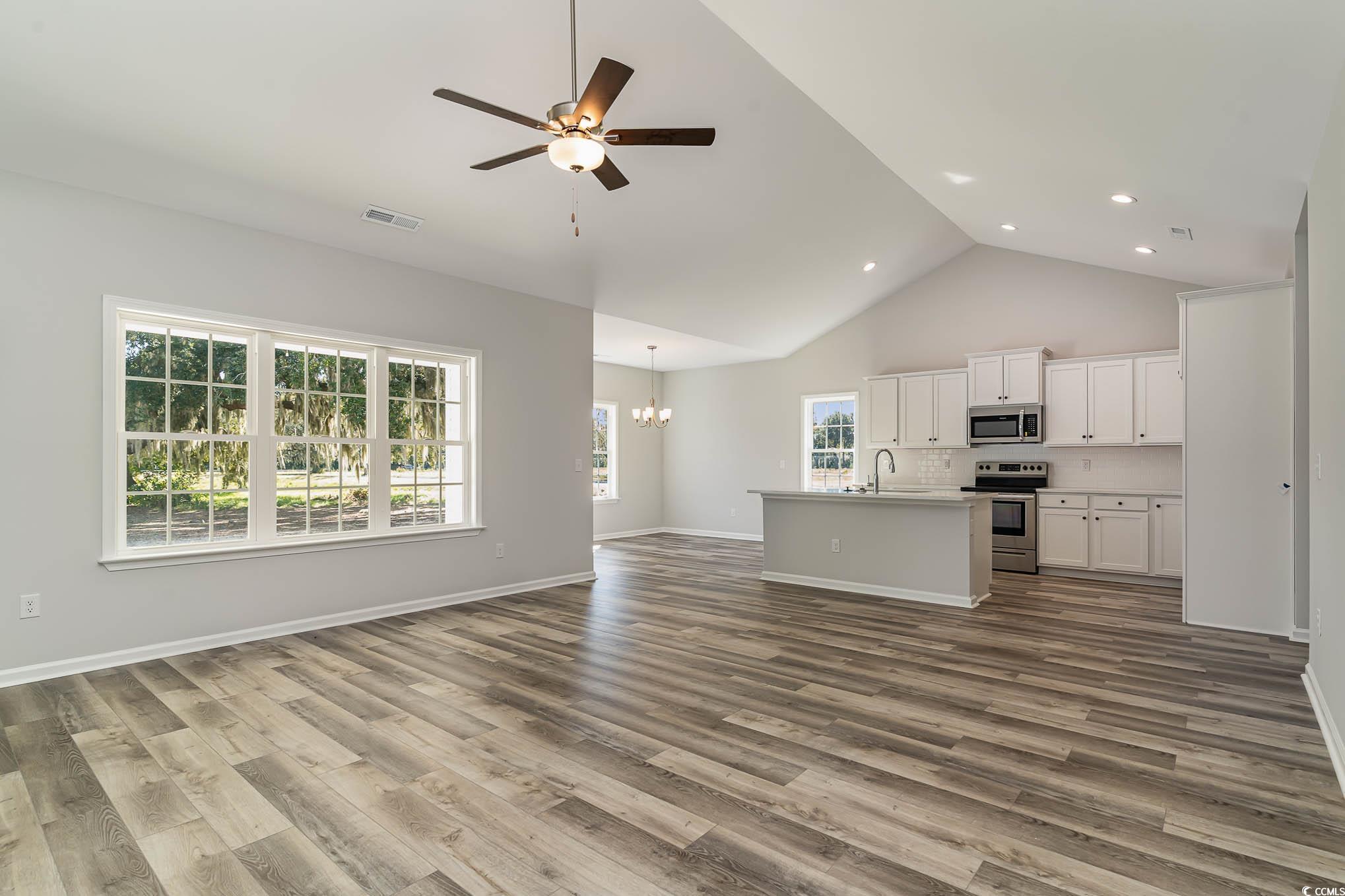 1004 Woodside Dr. Property Photo 5