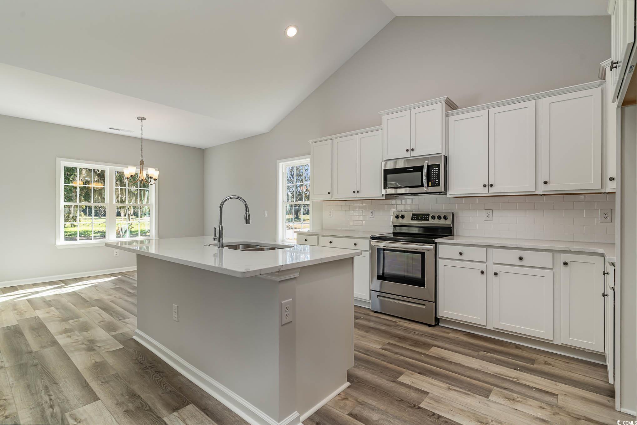 1004 Woodside Dr. Property Photo 9