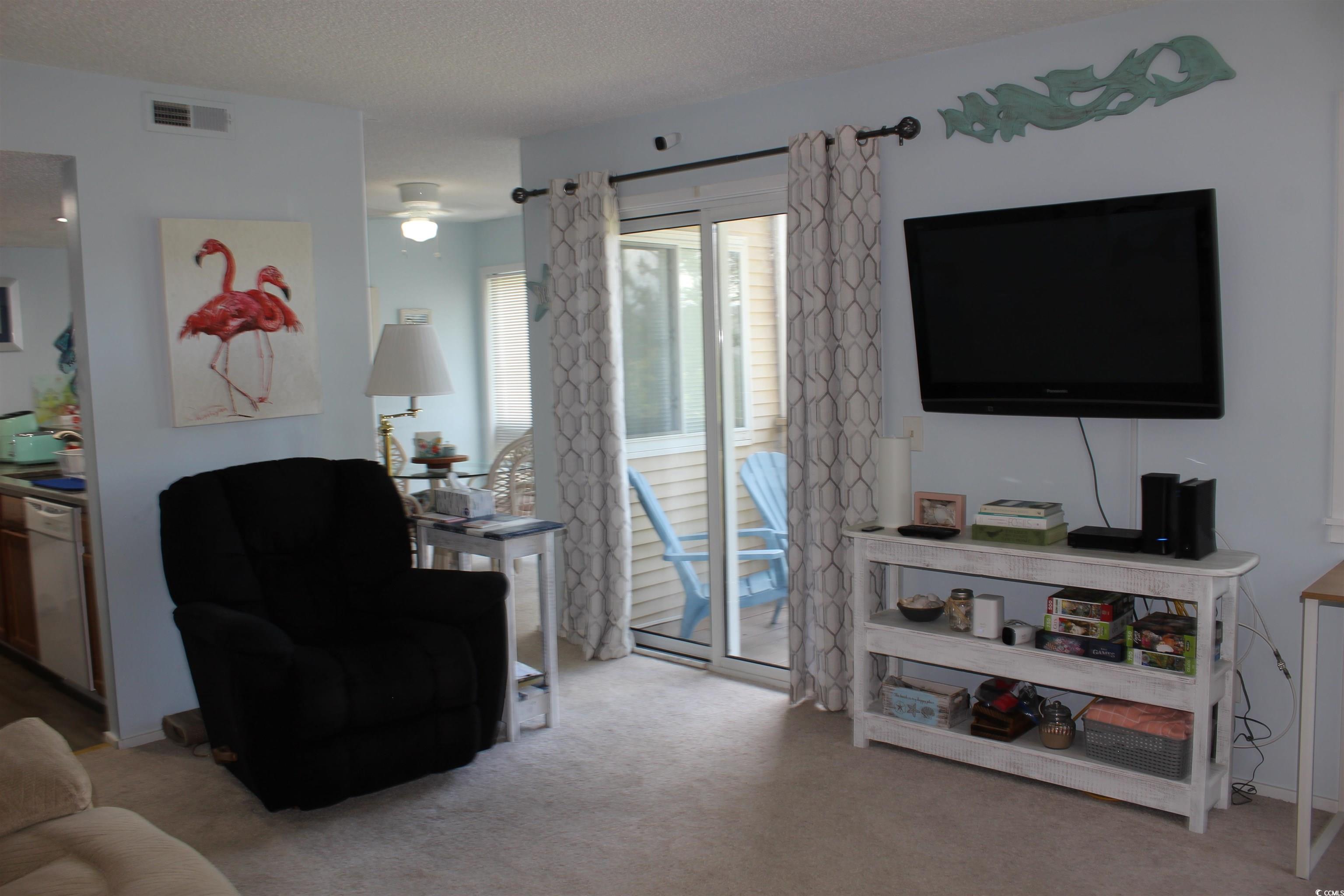 1025 Plantation Dr. W Property Photo 8