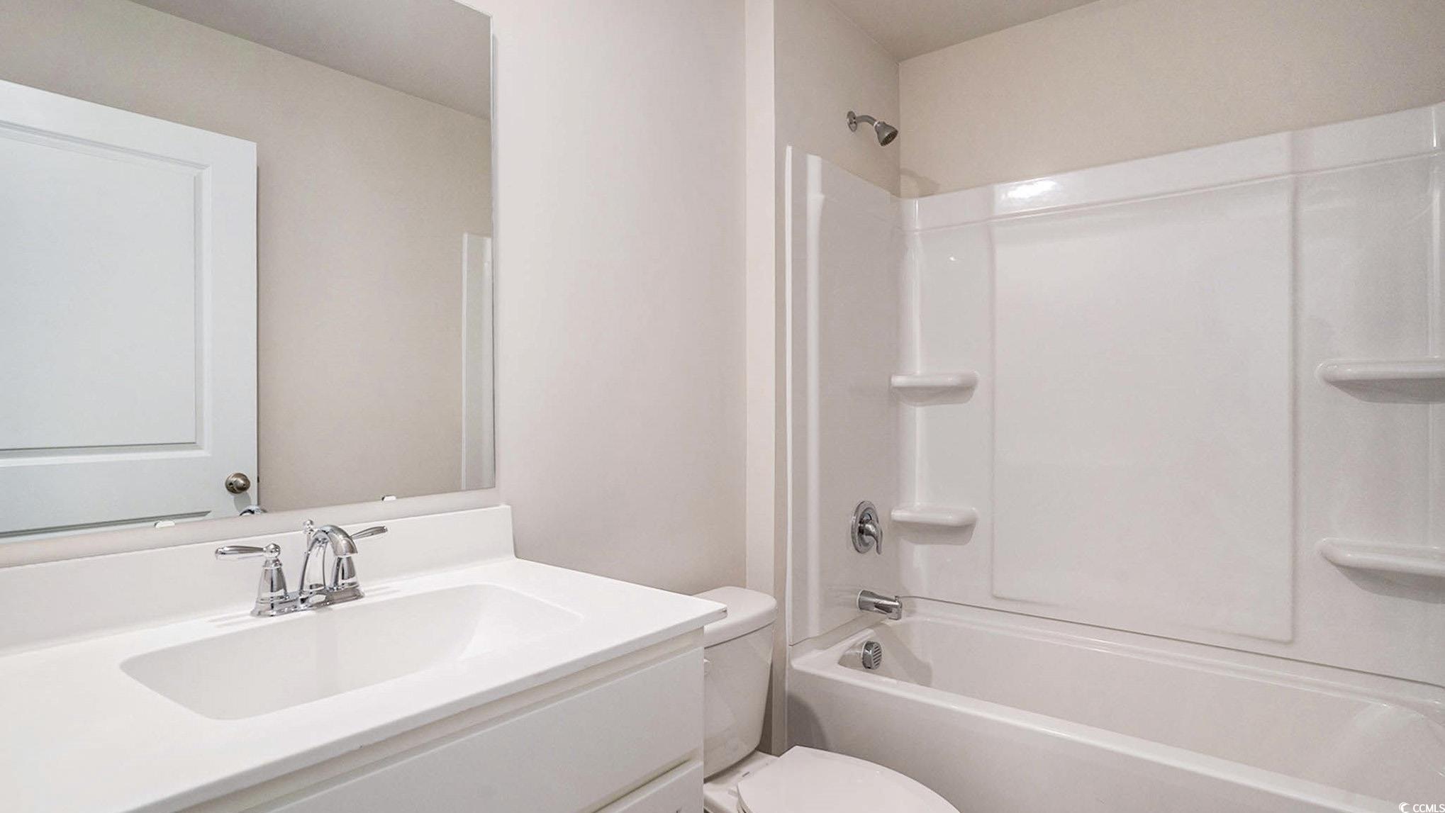 560 Strawberry Field Way Property Photo 9