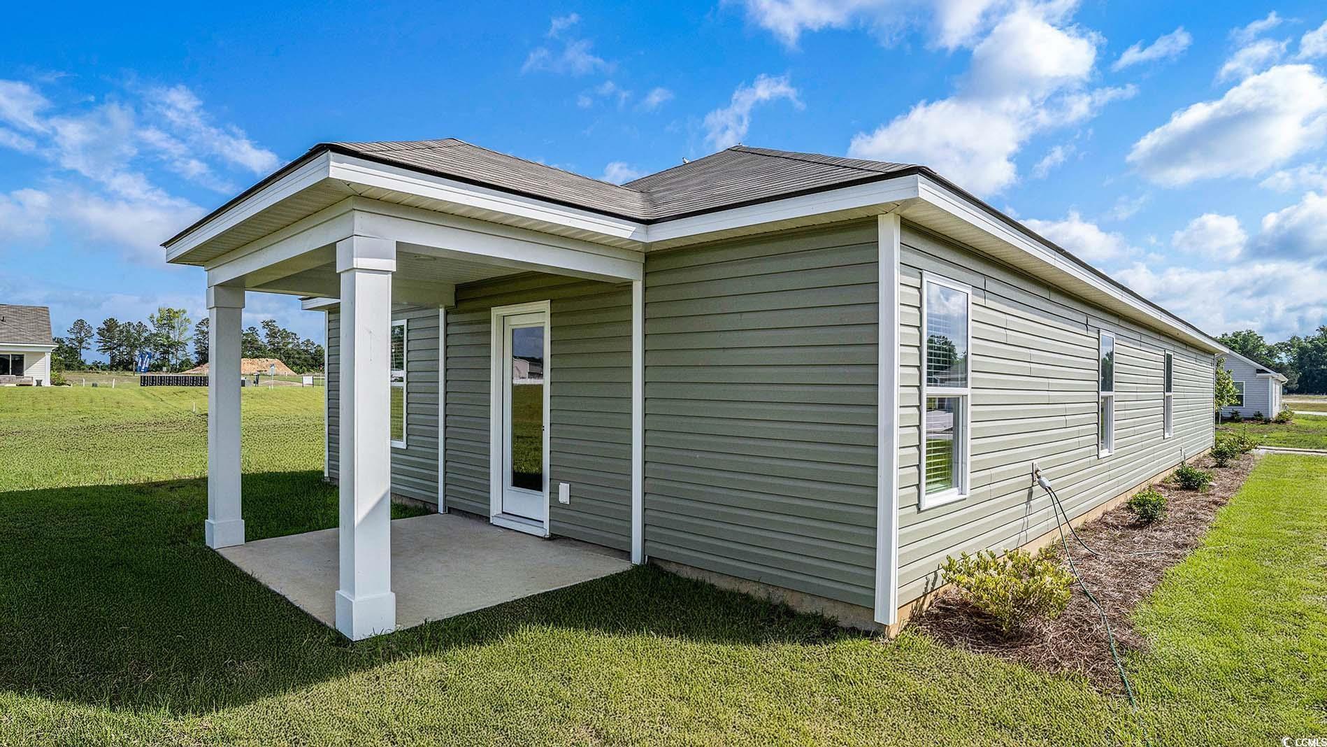 560 Strawberry Field Way Property Photo 12