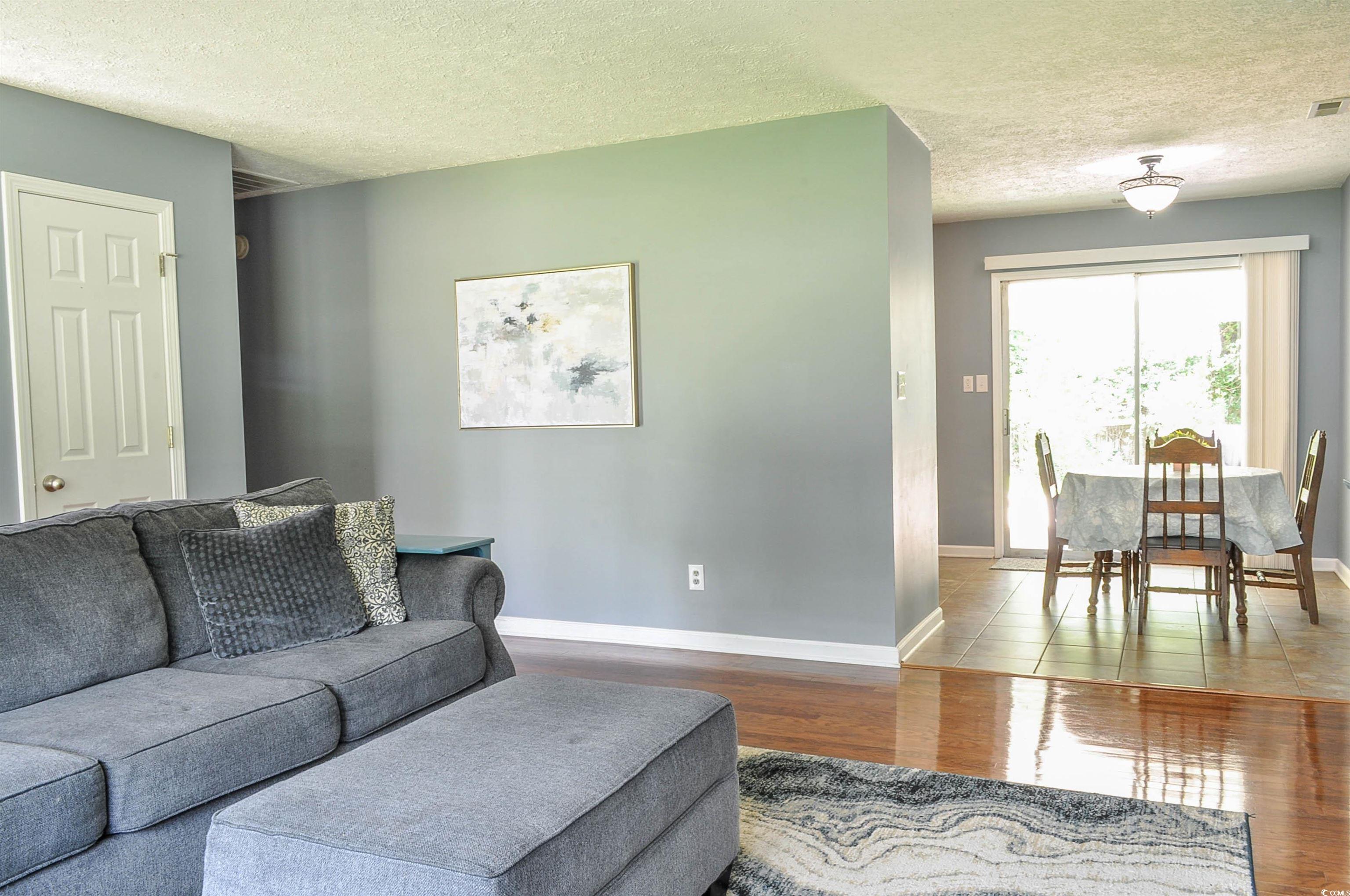 728 Tarpon Ct. Property Photo 9