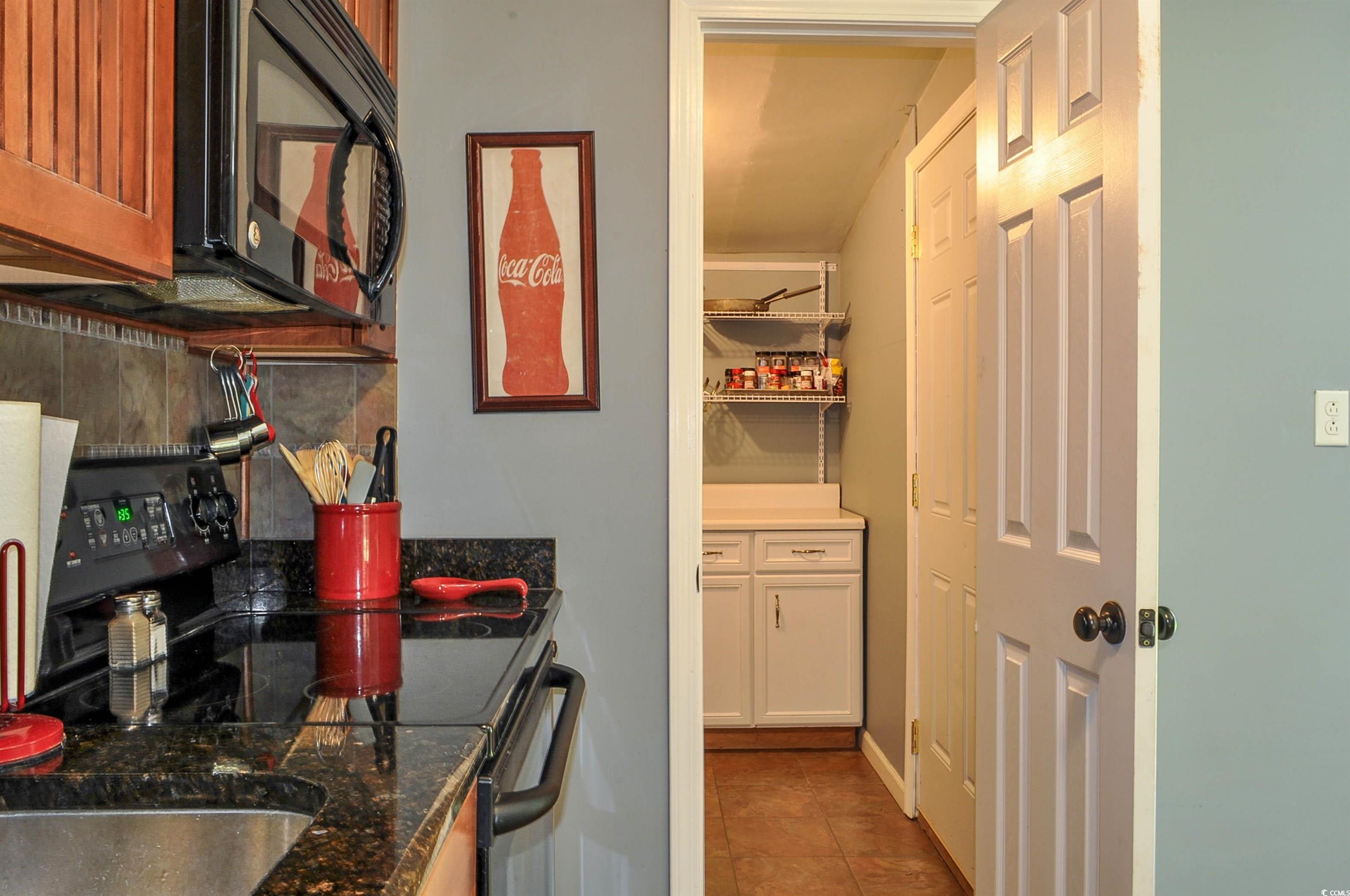 728 Tarpon Ct. Property Photo 13
