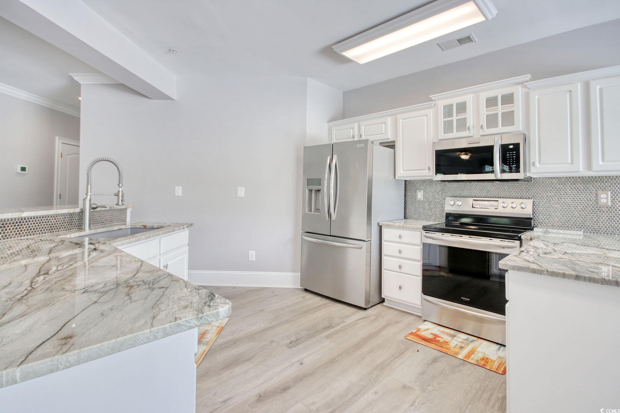 2180 Waterview Dr. Property Photo 8