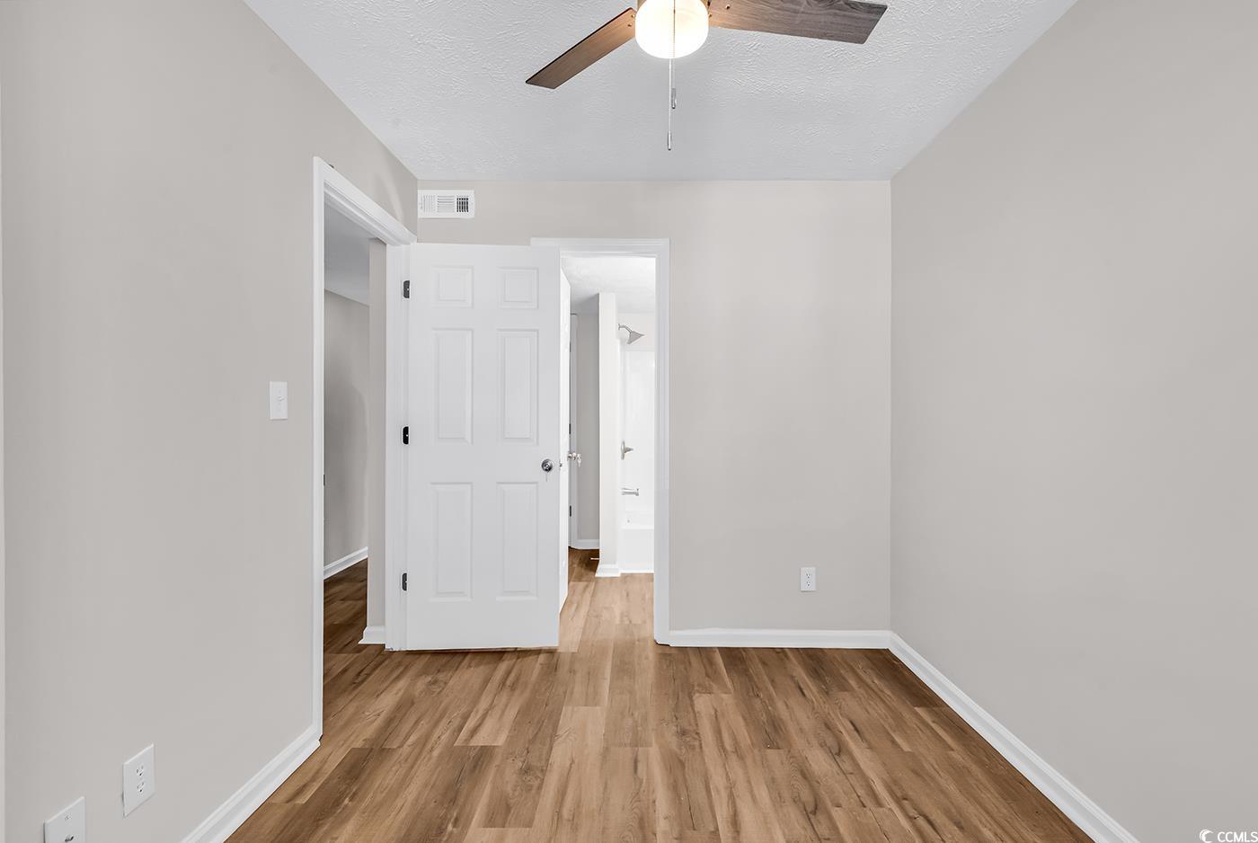 301 N Waccamaw Dr. Property Photo 4