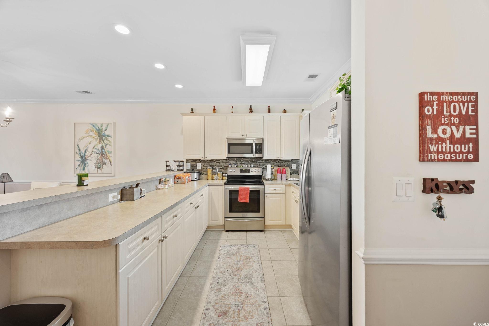 4855 Luster Leaf Circle Property Photo 8
