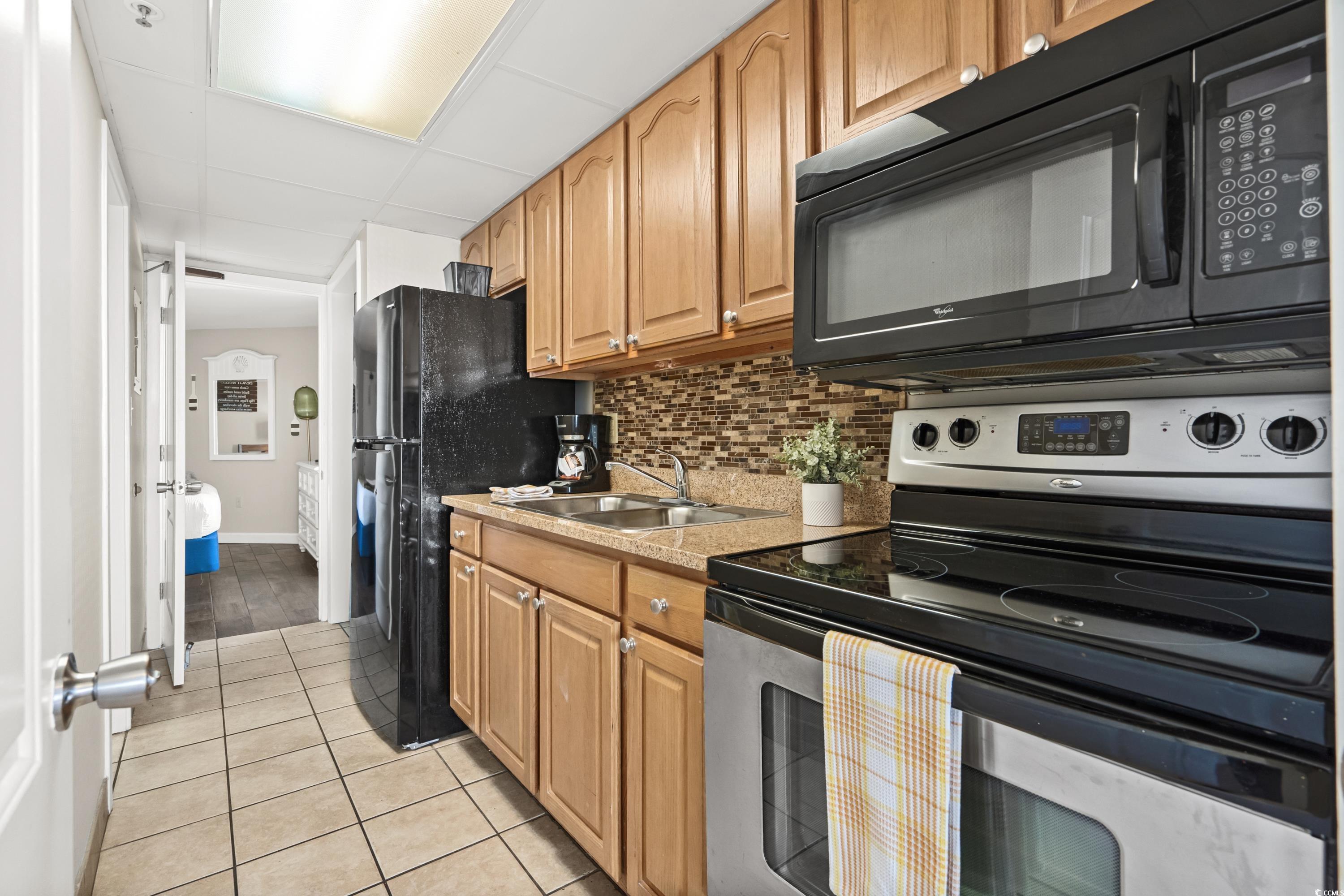6804 N Ocean Blvd. Property Photo 4