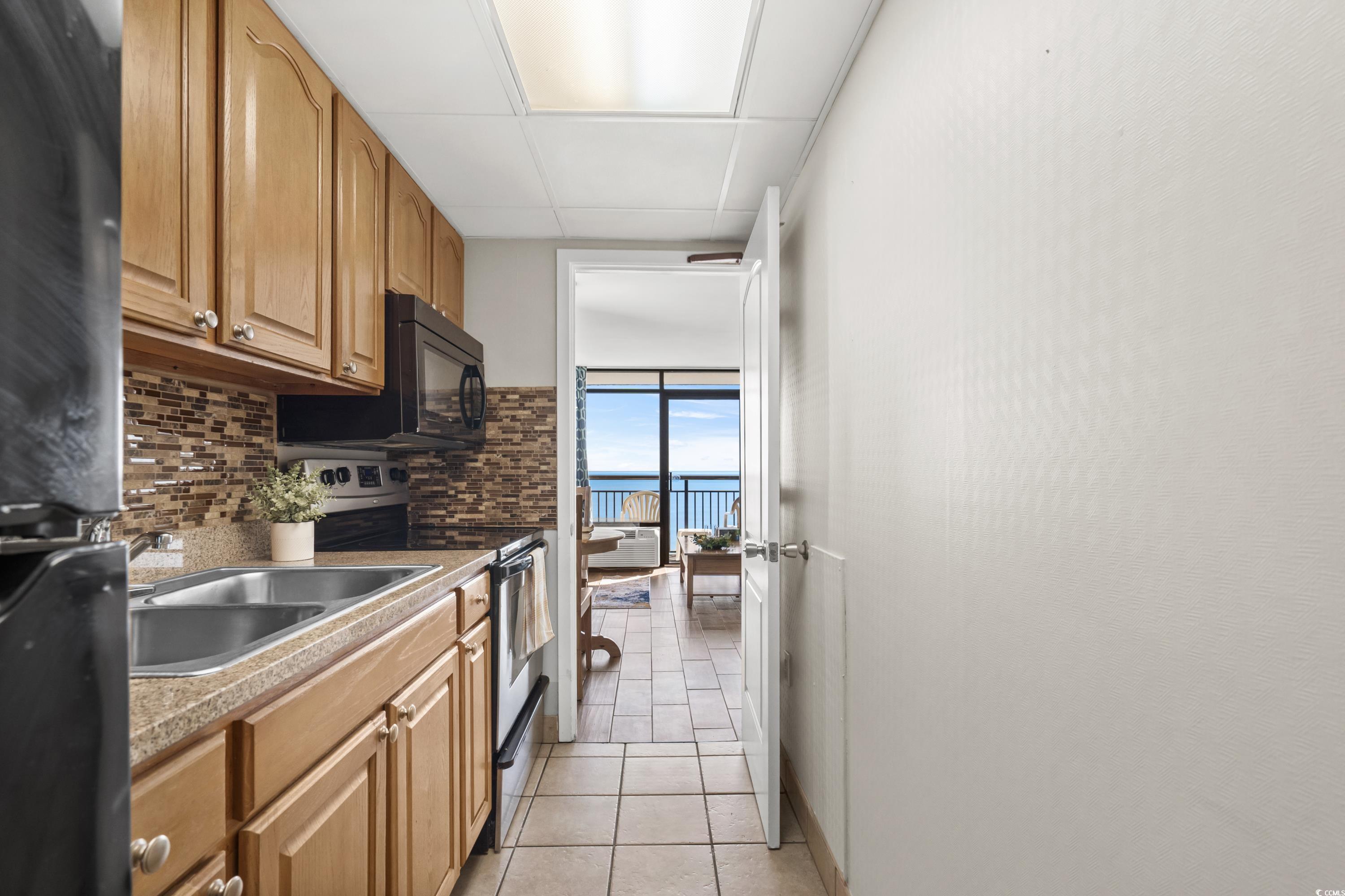 6804 N Ocean Blvd. Property Photo 16