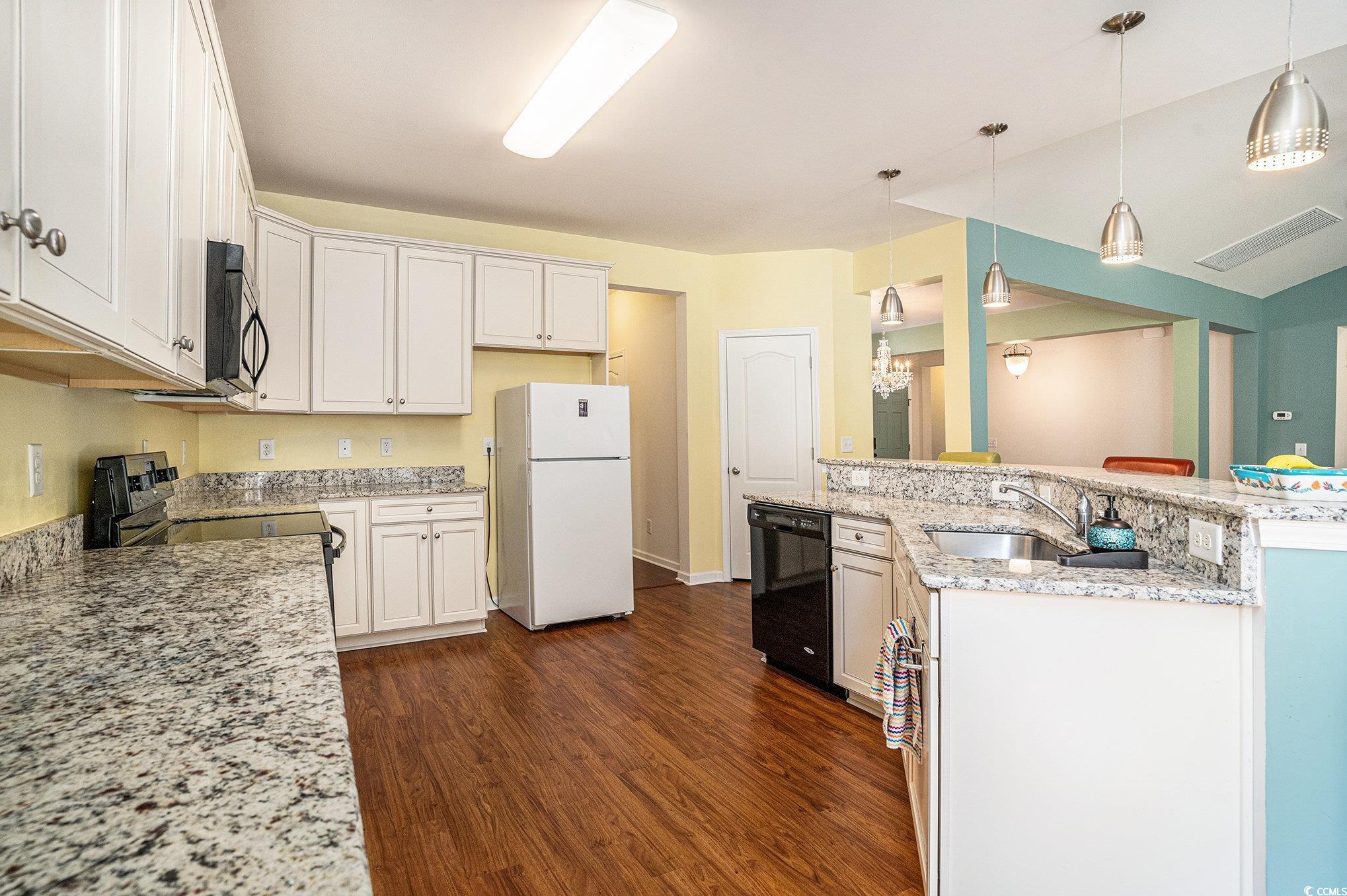 737 Lafayette Park Dr. Property Photo 10