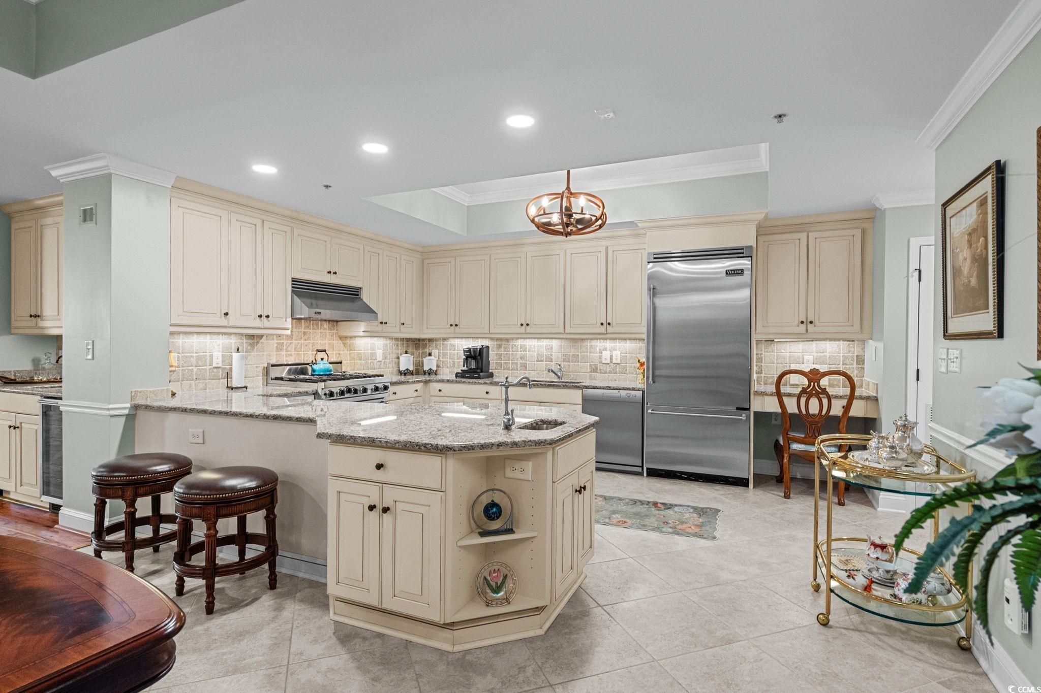 9547 Edgerton Dr. Property Photo 5