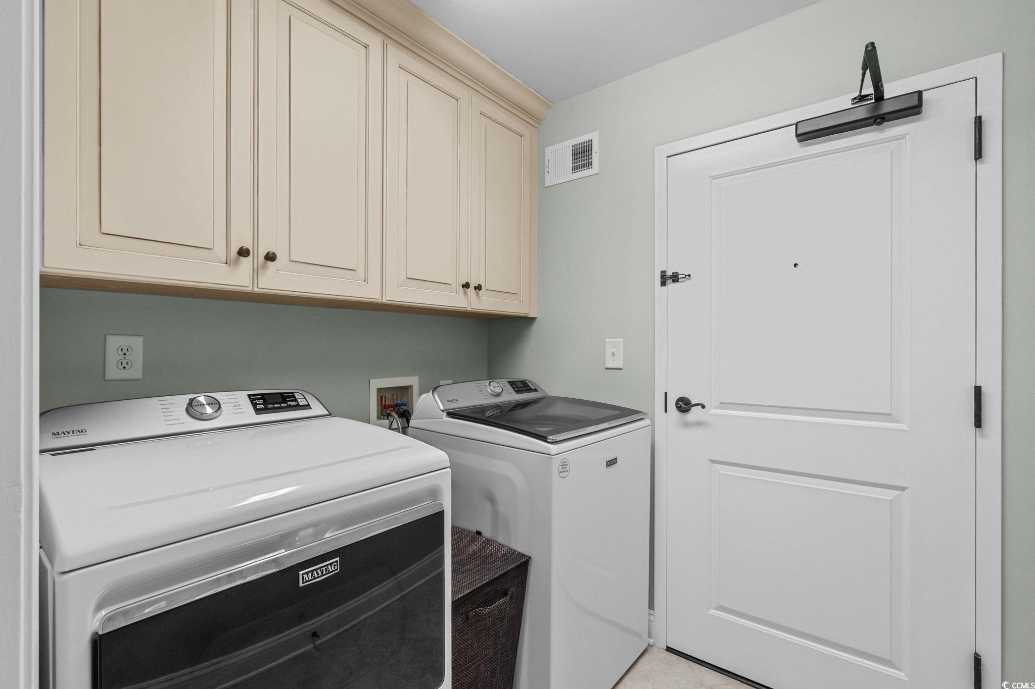 9547 Edgerton Dr. Property Photo 28