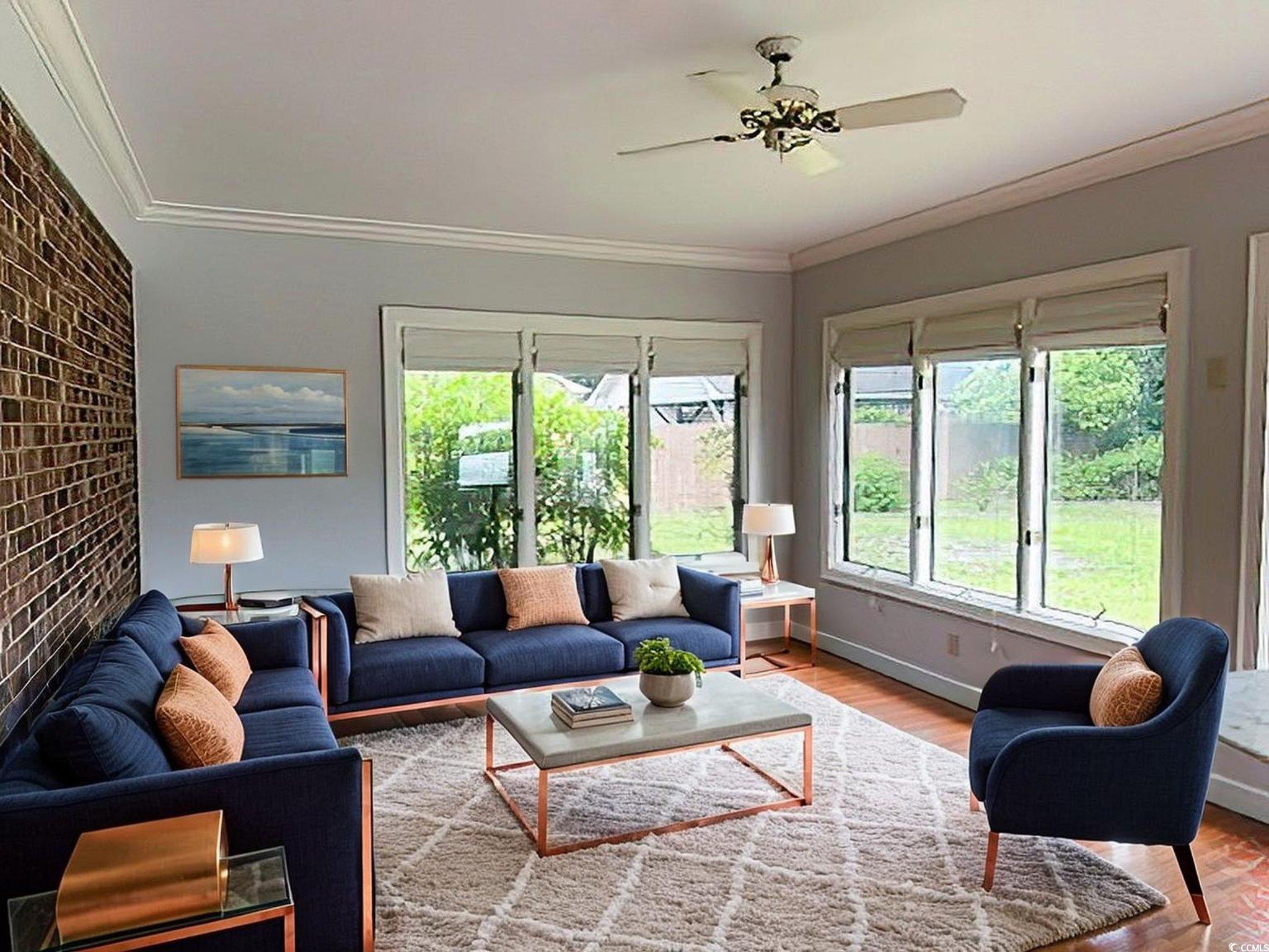 7600 Glenwood Dr. Property Photo 6