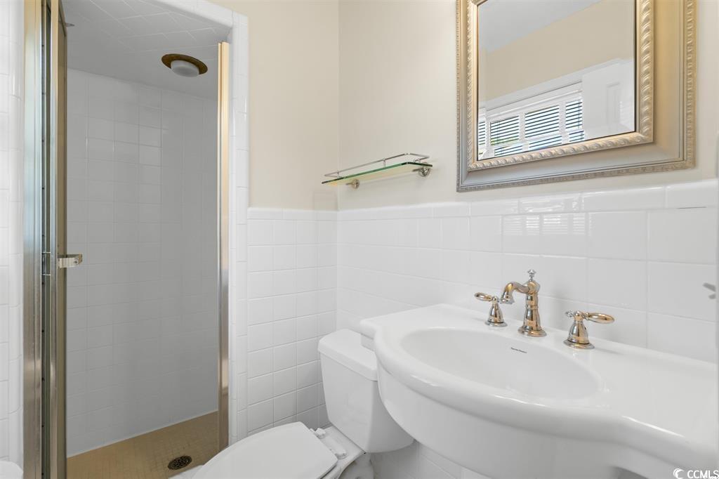 7600 Glenwood Dr. Property Photo 16