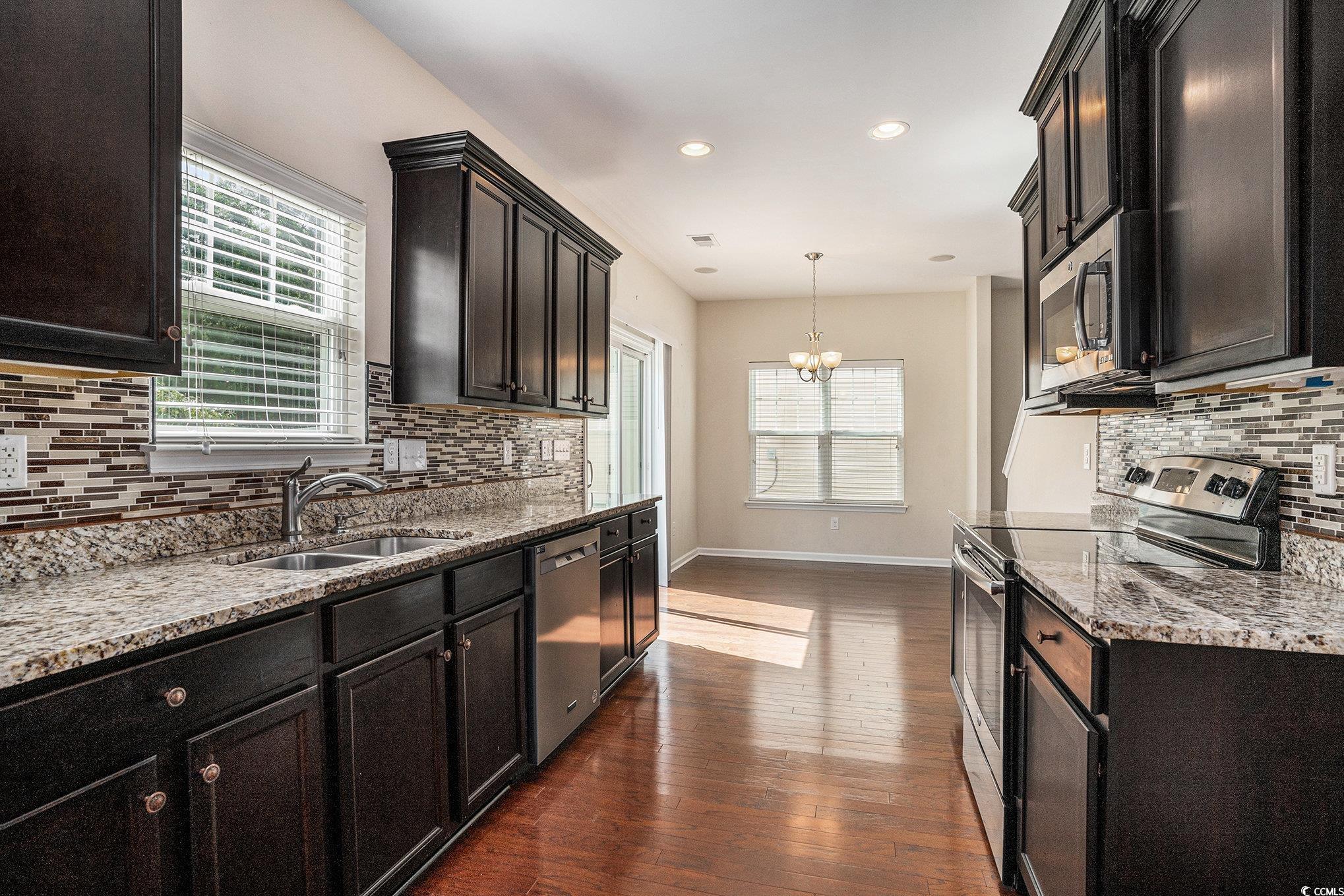3619 White Wing Circle Property Photo 12