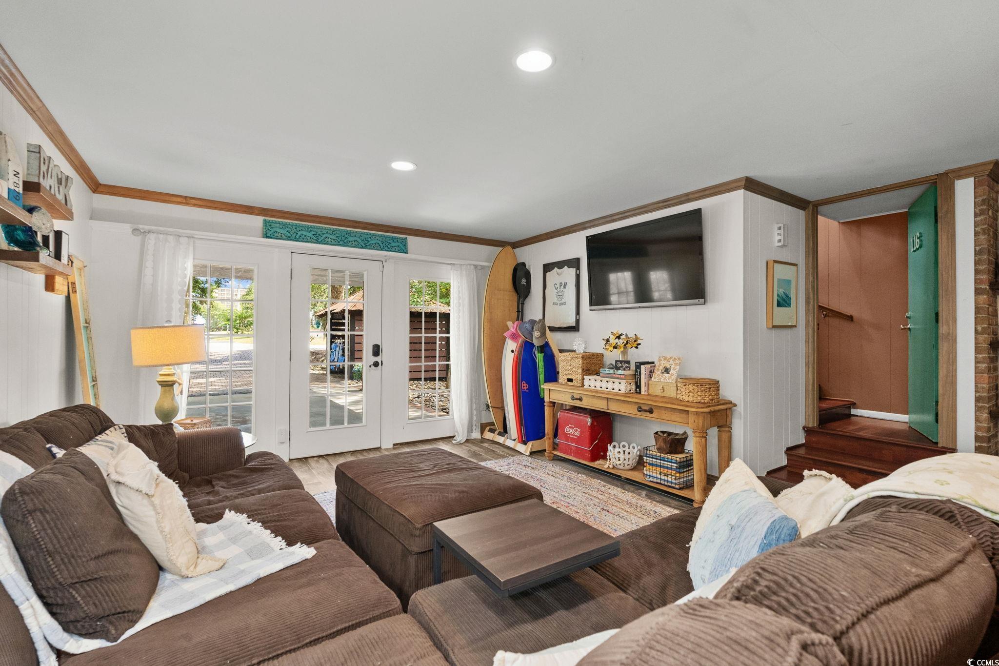 500 Roller Coaster Ln. Property Photo 28
