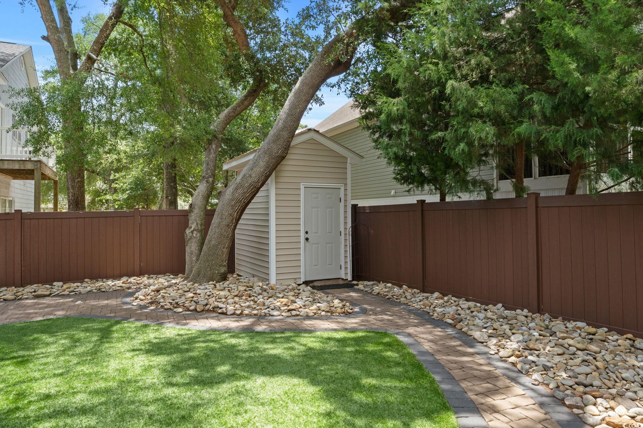 500 Roller Coaster Ln. Property Photo 39