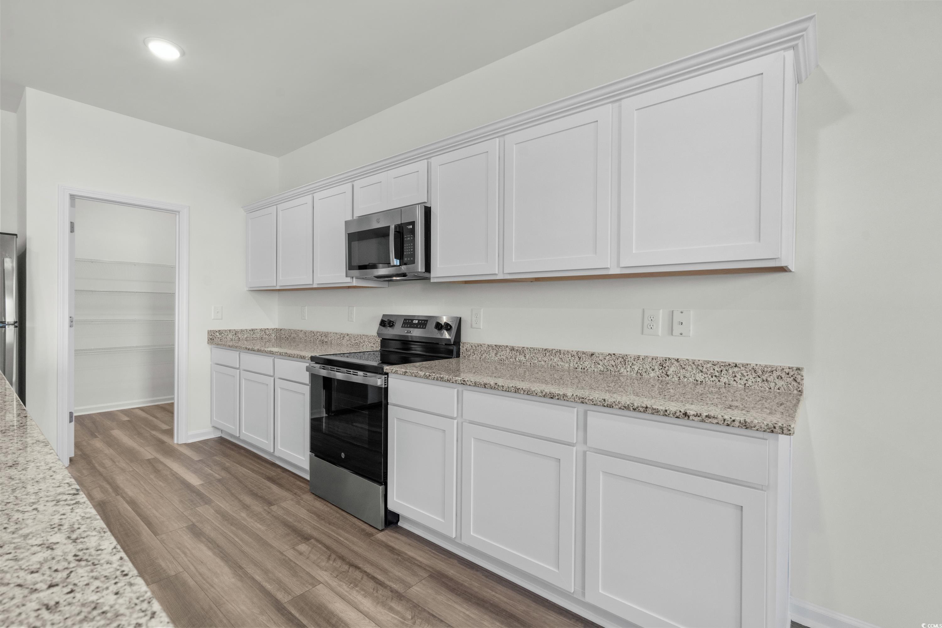 606 Castillo Dr. Property Photo 6