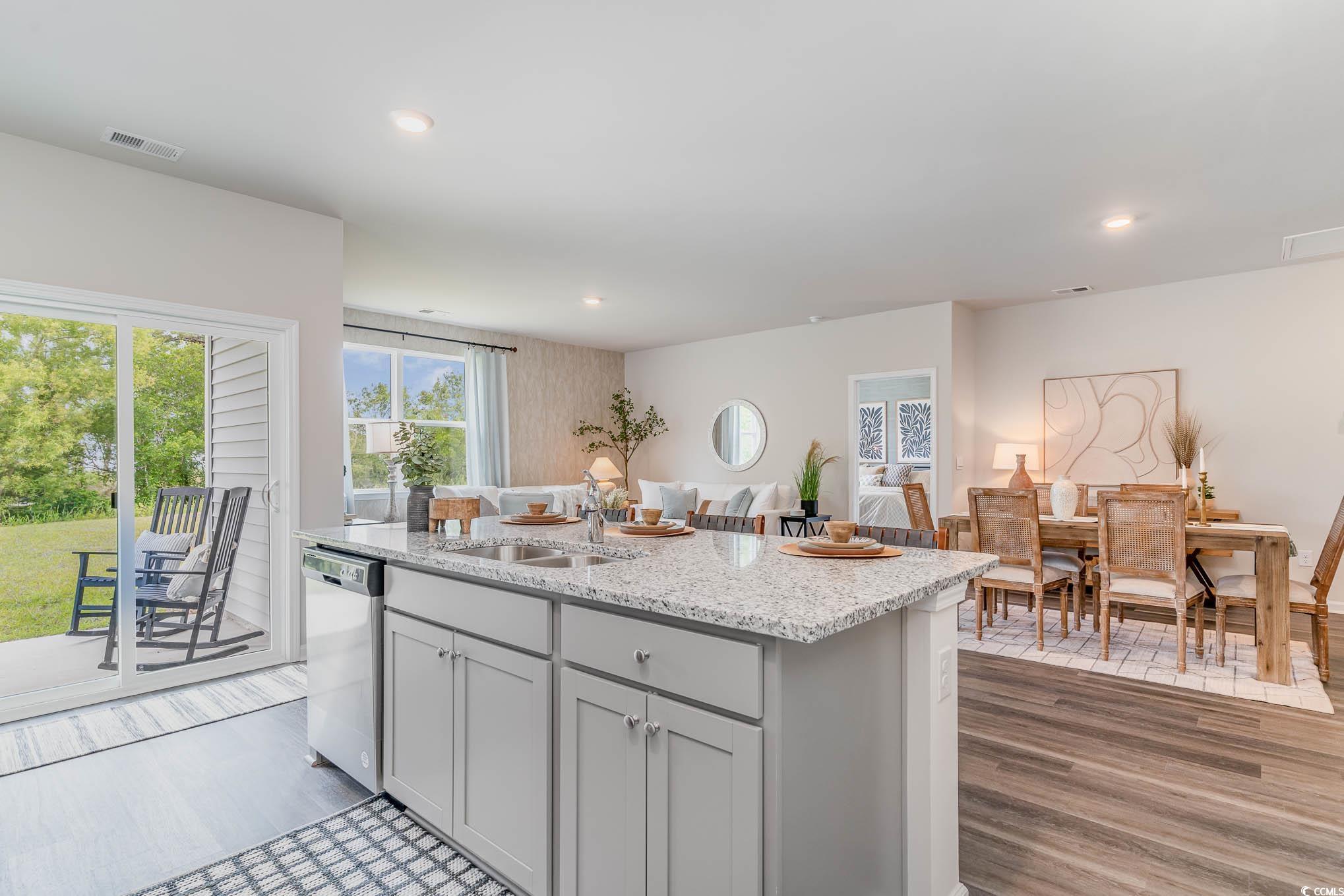 526 Sagebrush St. Property Photo 5