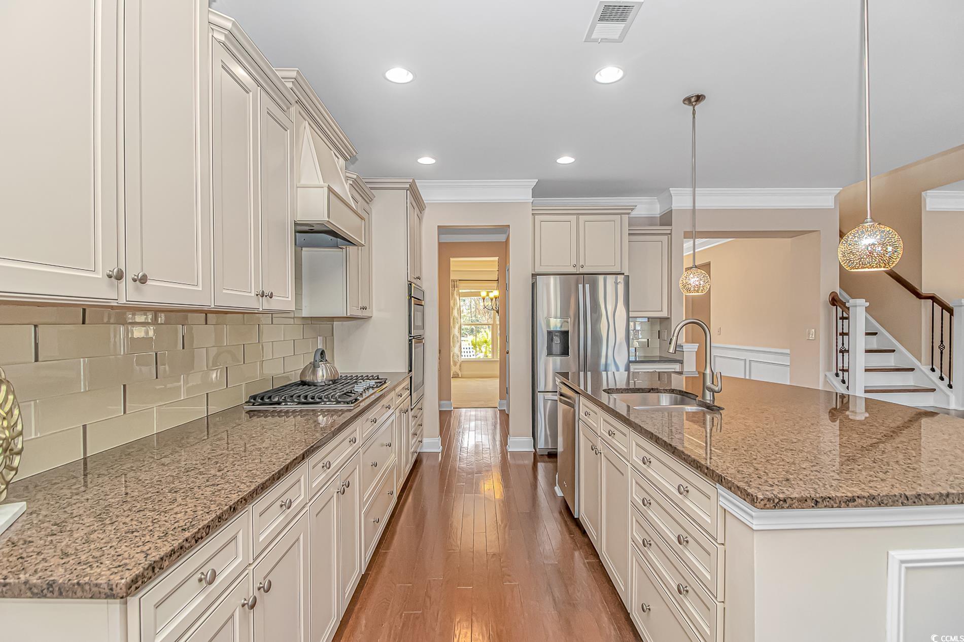 2526 Great Scott Dr. Property Photo 2