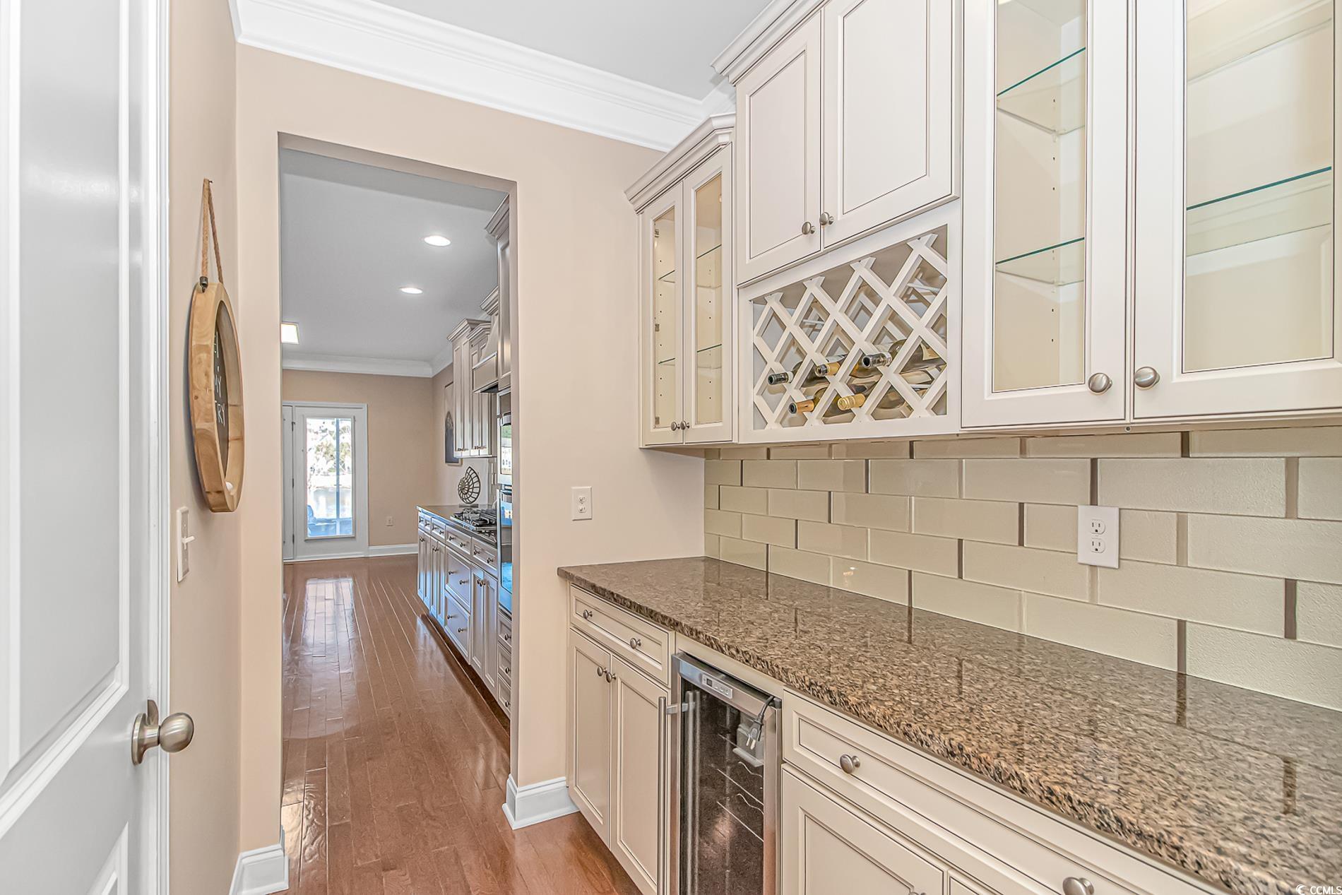 2526 Great Scott Dr. Property Photo 4