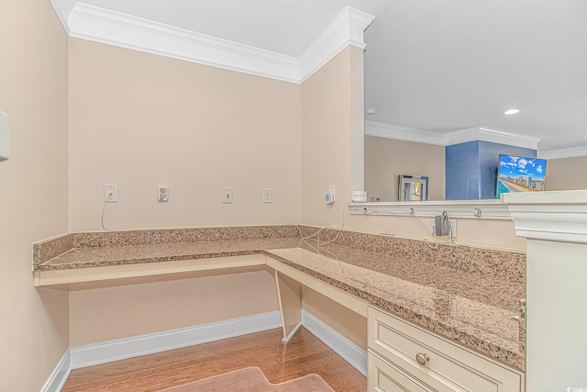 2526 Great Scott Dr. Property Photo 7