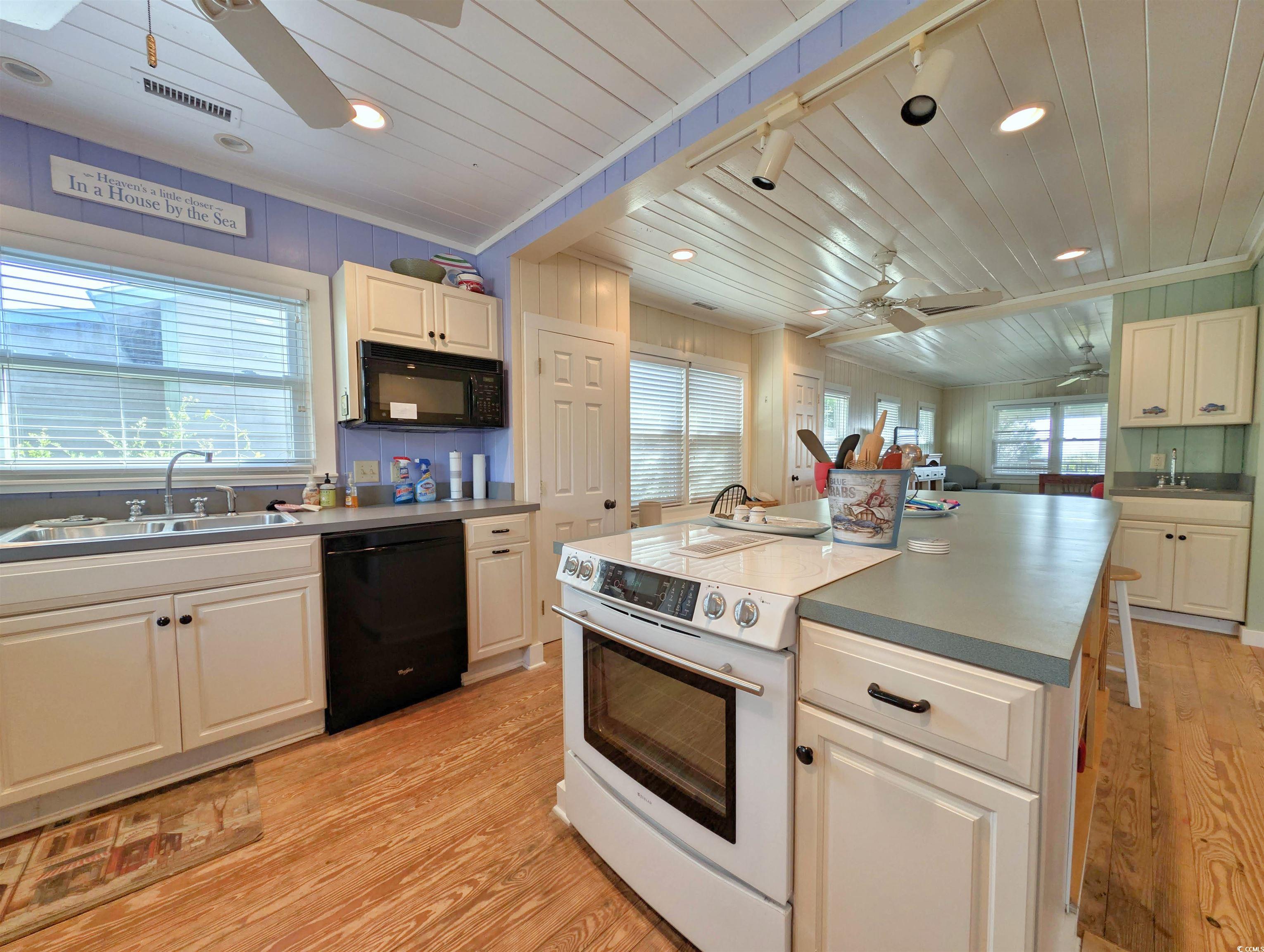 206 Atlantic Ave. Property Photo 8