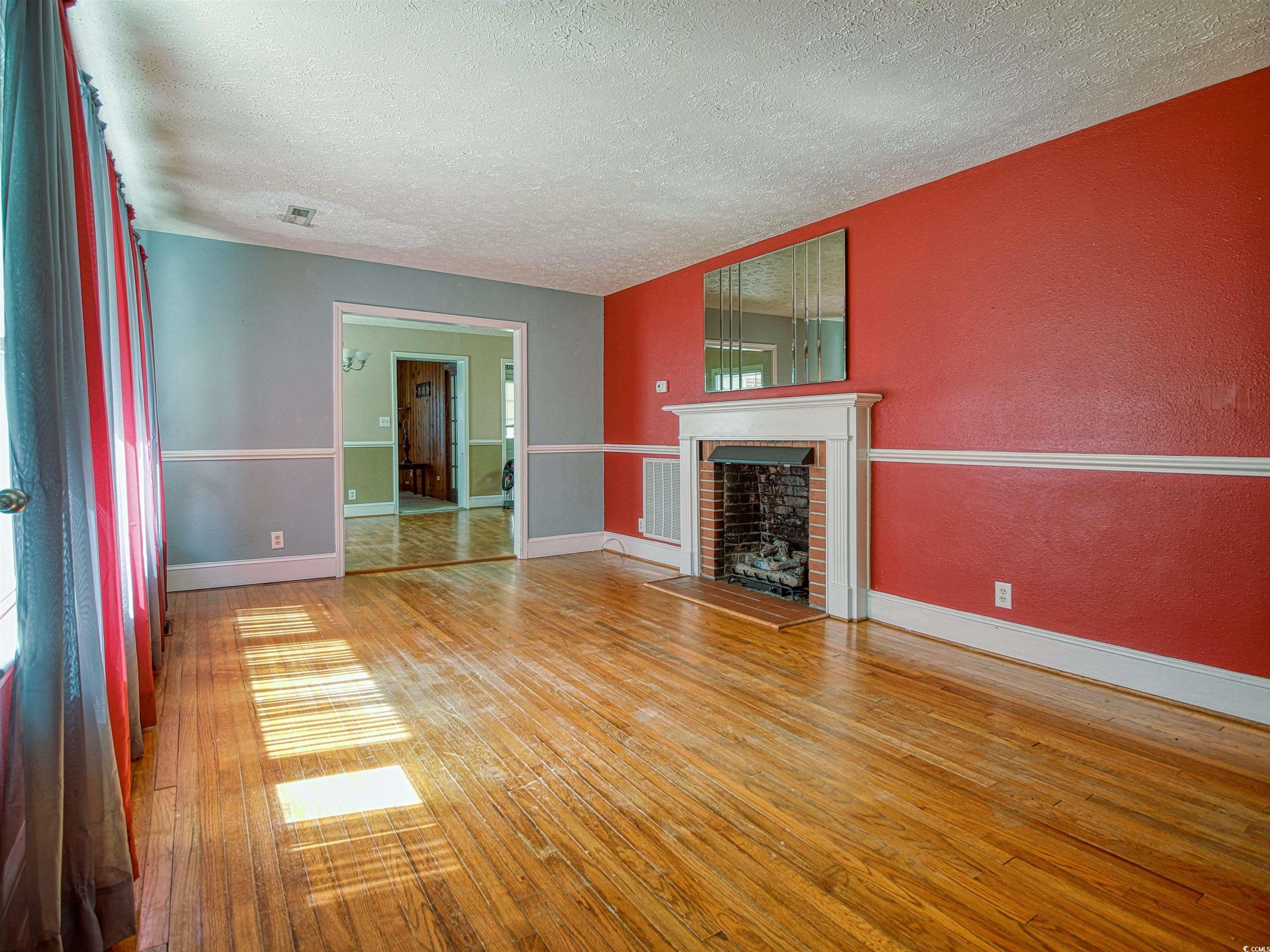 1301 Church St. Property Photo 2