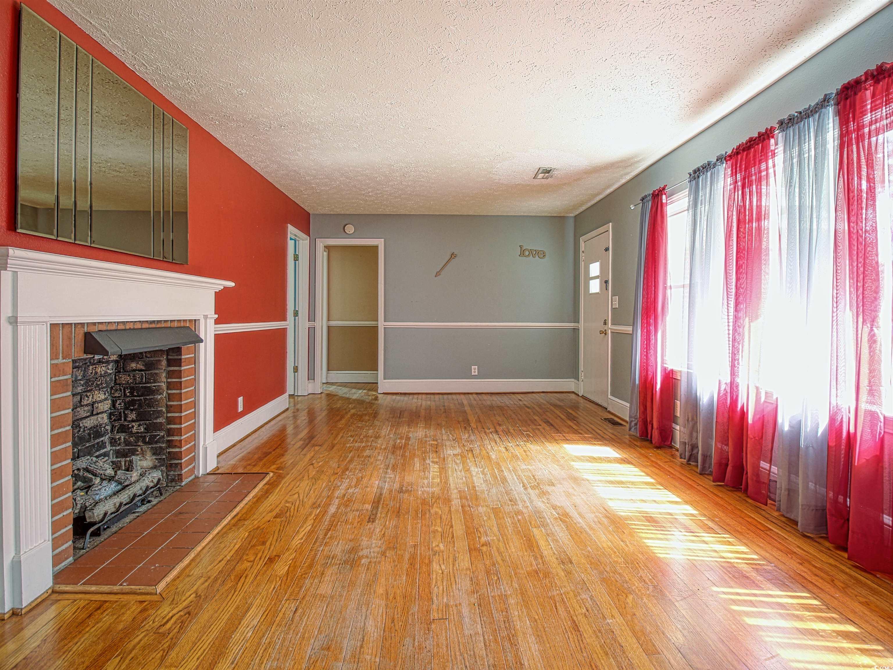 1301 Church St. Property Photo 4