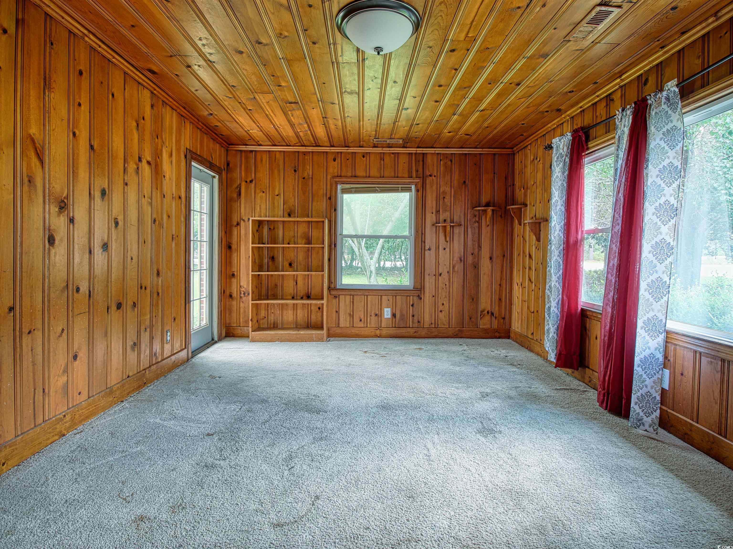 1301 Church St. Property Photo 7