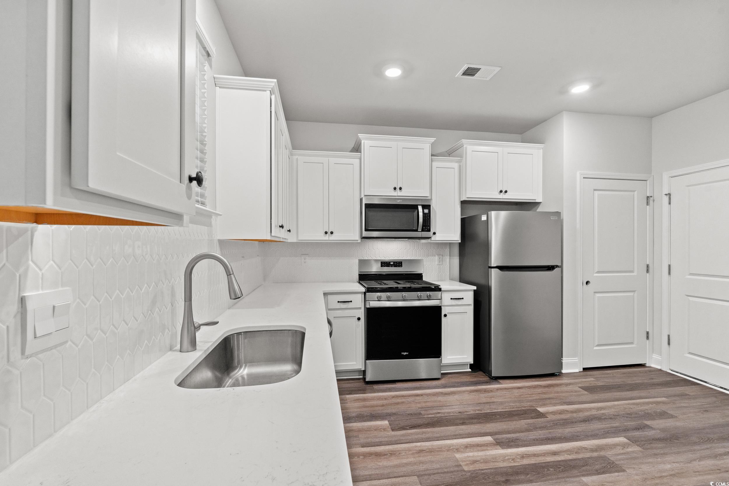 3323 Moss Bridge Ln. Property Photo 9