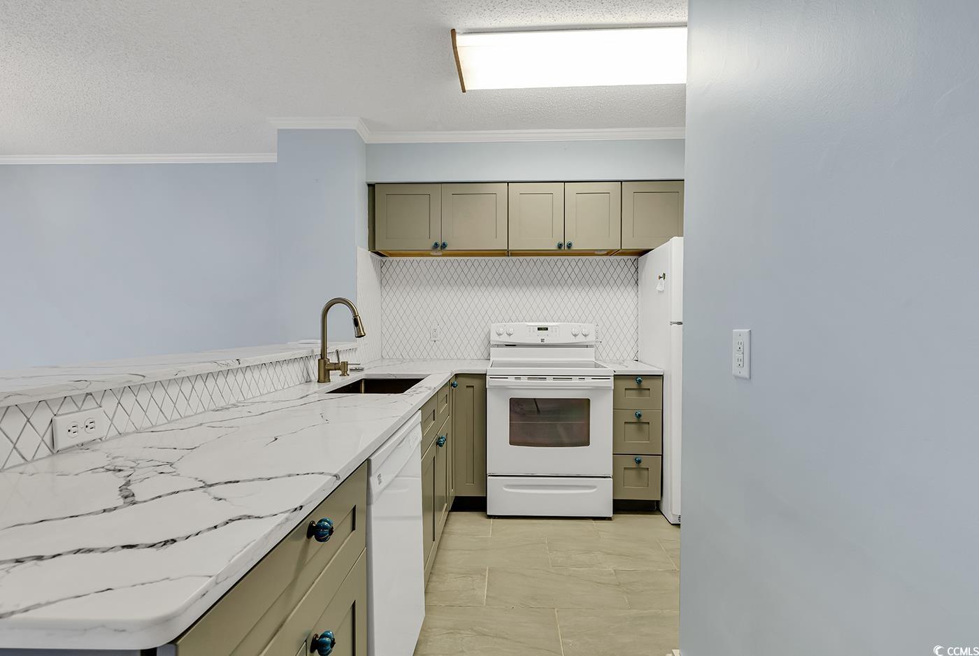 4350 Intracoastal Dr. Property Photo 4