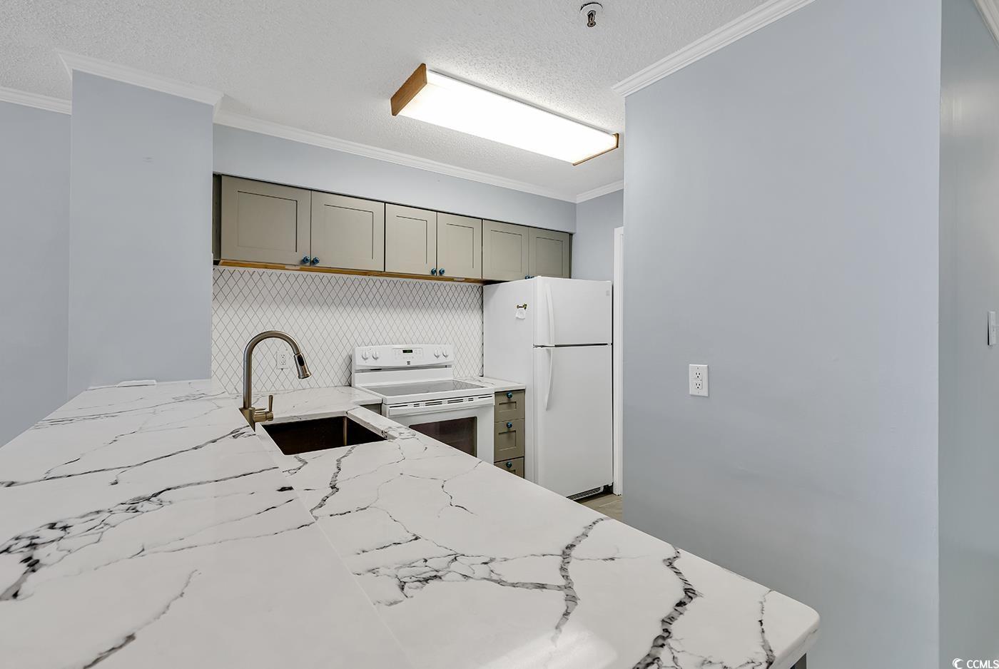 4350 Intracoastal Dr. Property Photo 5