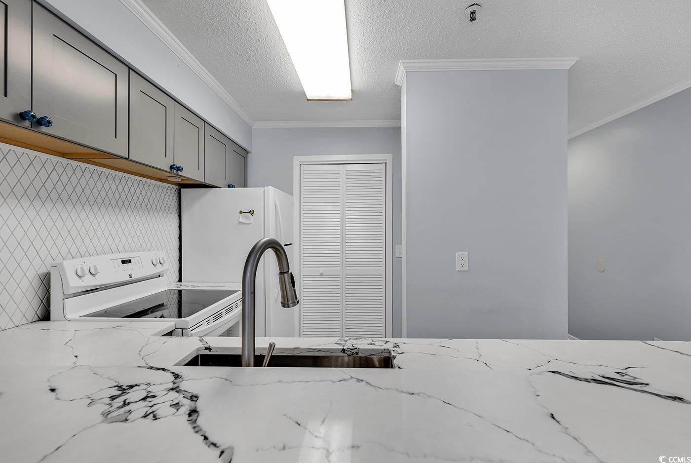 4350 Intracoastal Dr. Property Photo 7