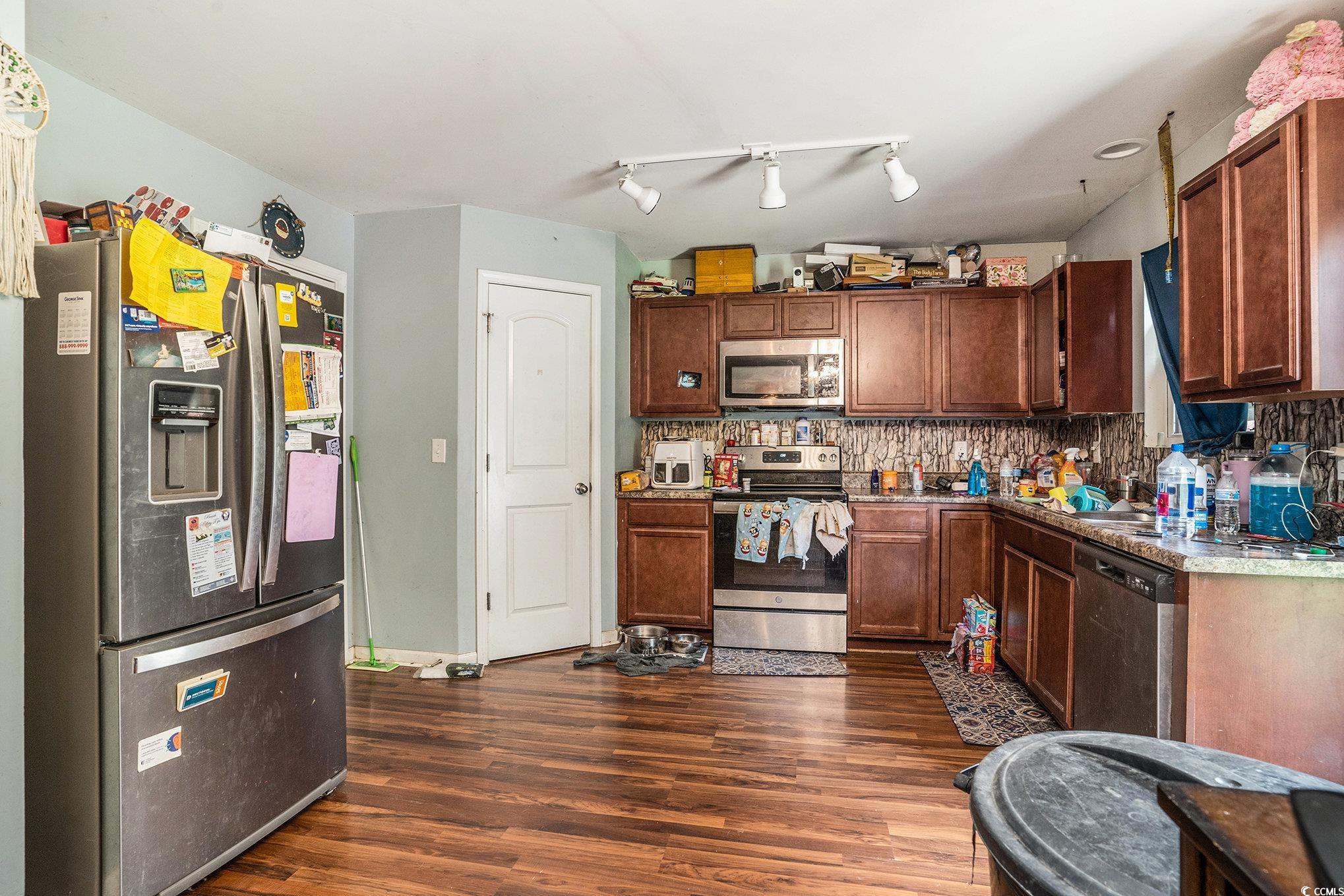 912 Clay Pigeon Ct. Property Photo 11