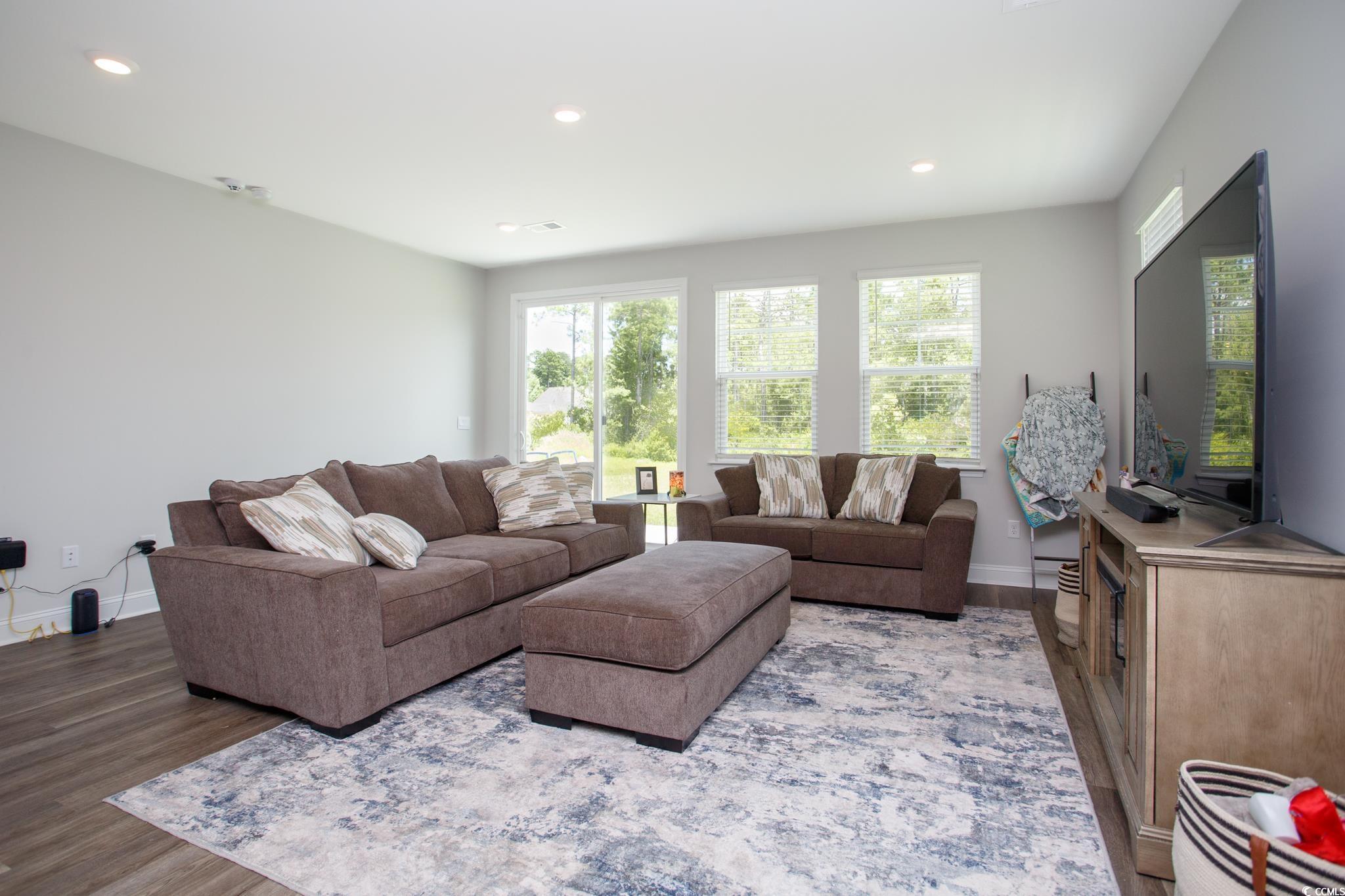 7072 Shooting Star Way Property Photo 5