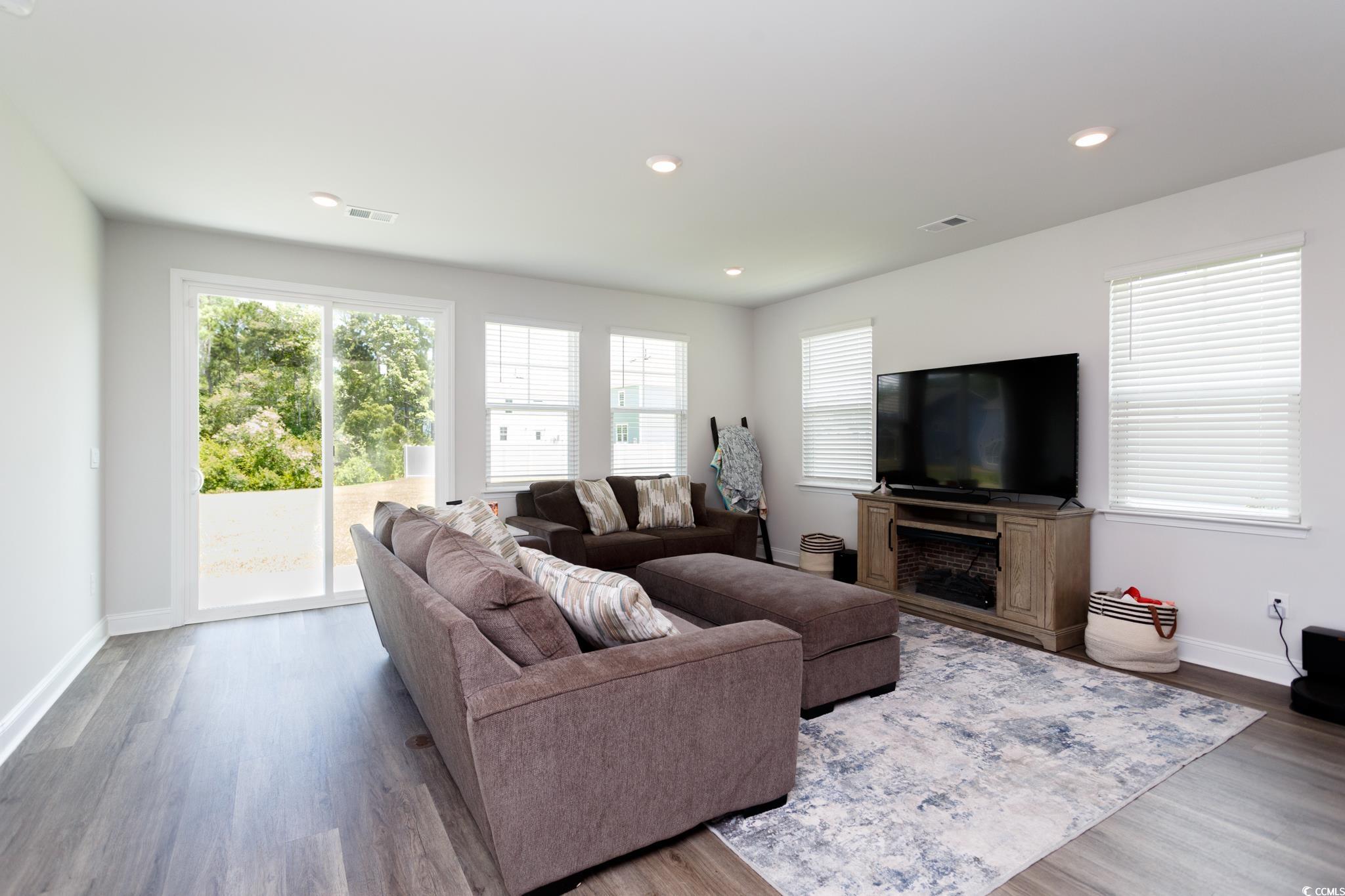 7072 Shooting Star Way Property Photo 6