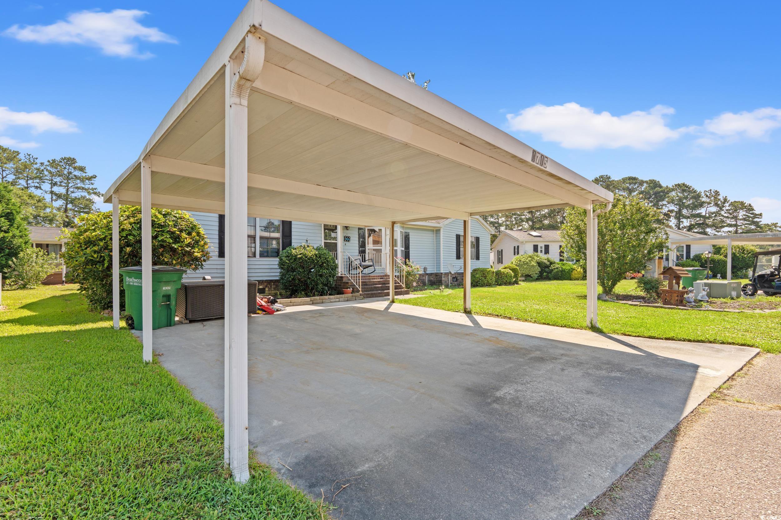 1715 Clubhouse Dr. Property Photo 3