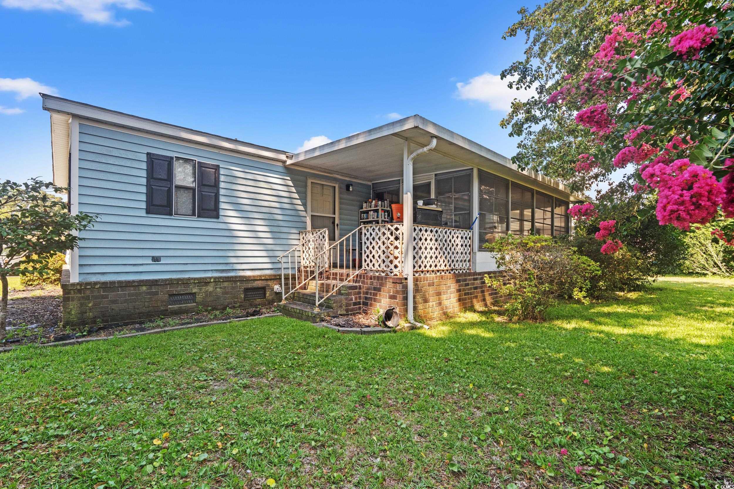 1715 Clubhouse Dr. Property Photo 6