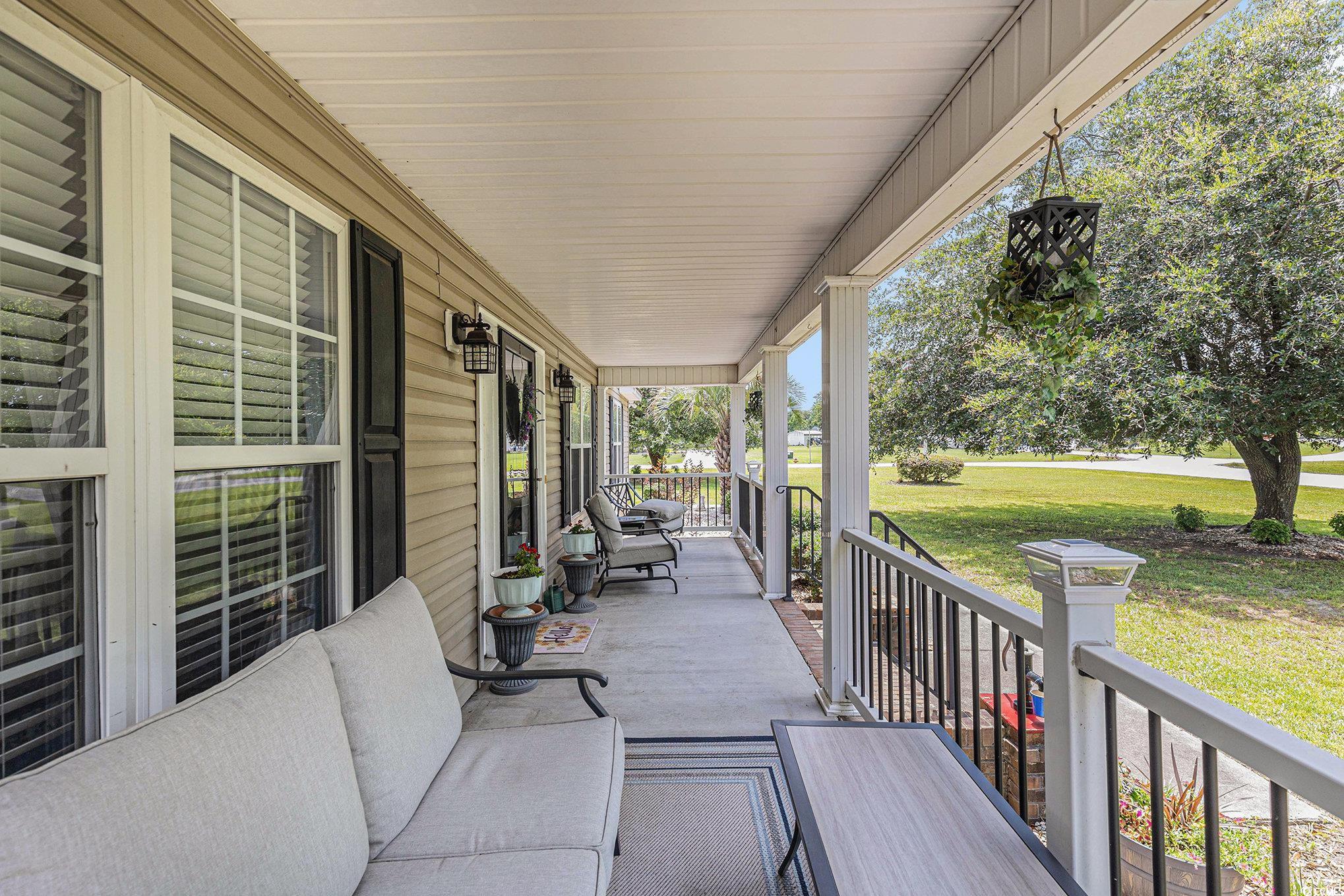 906 Hope Circle Property Photo 3
