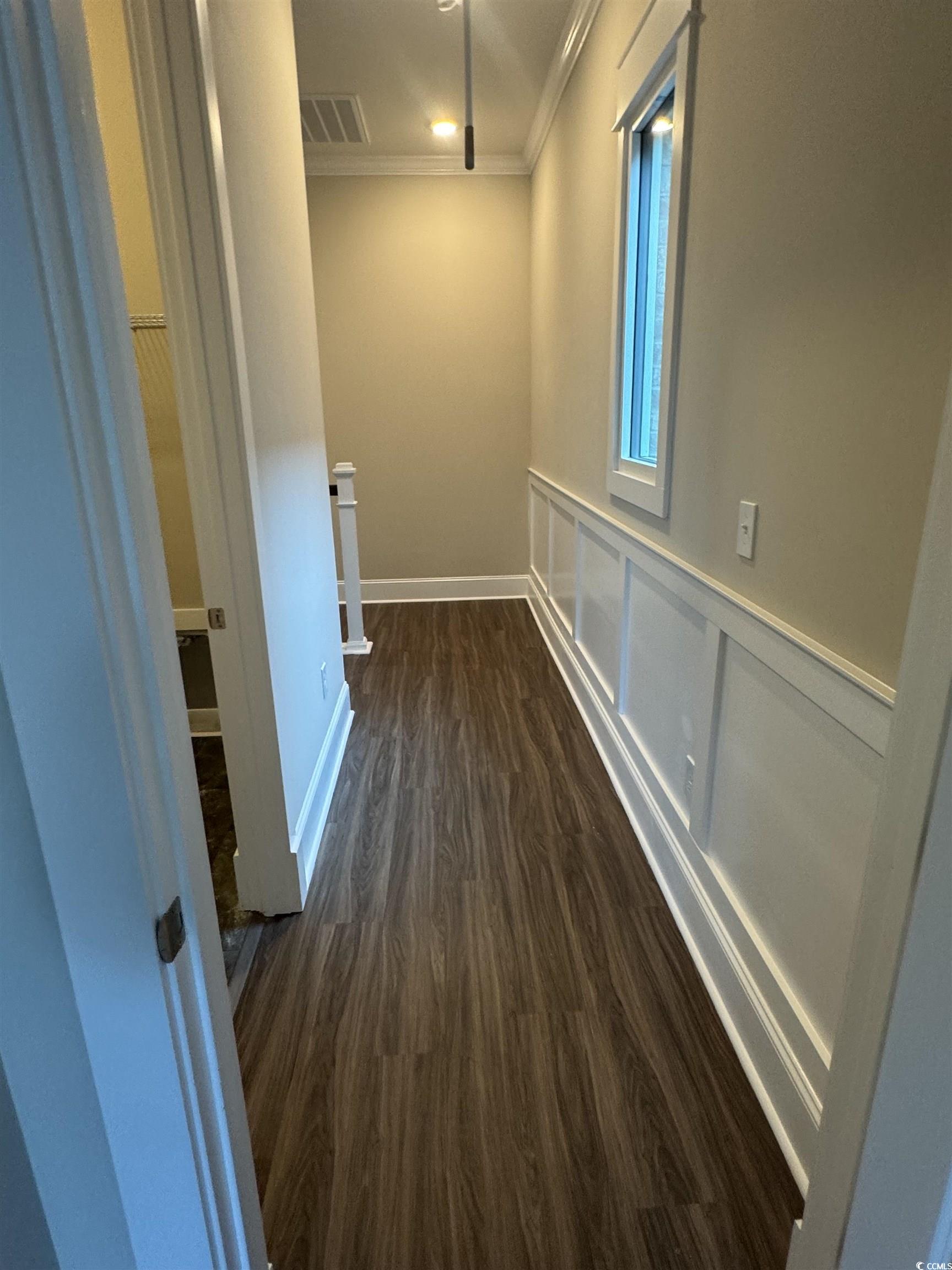 852 Iris St. Property Photo 15
