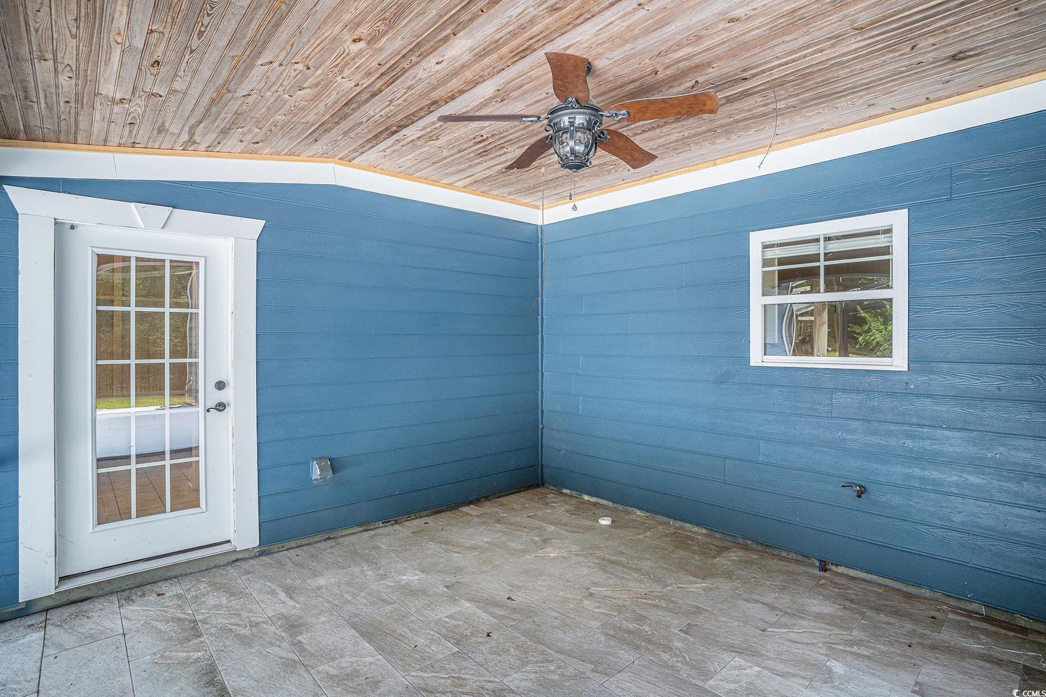 2815 Confederate Dr. Property Photo 37