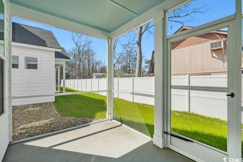 2612 Hillbourne Loop Property Photo 3
